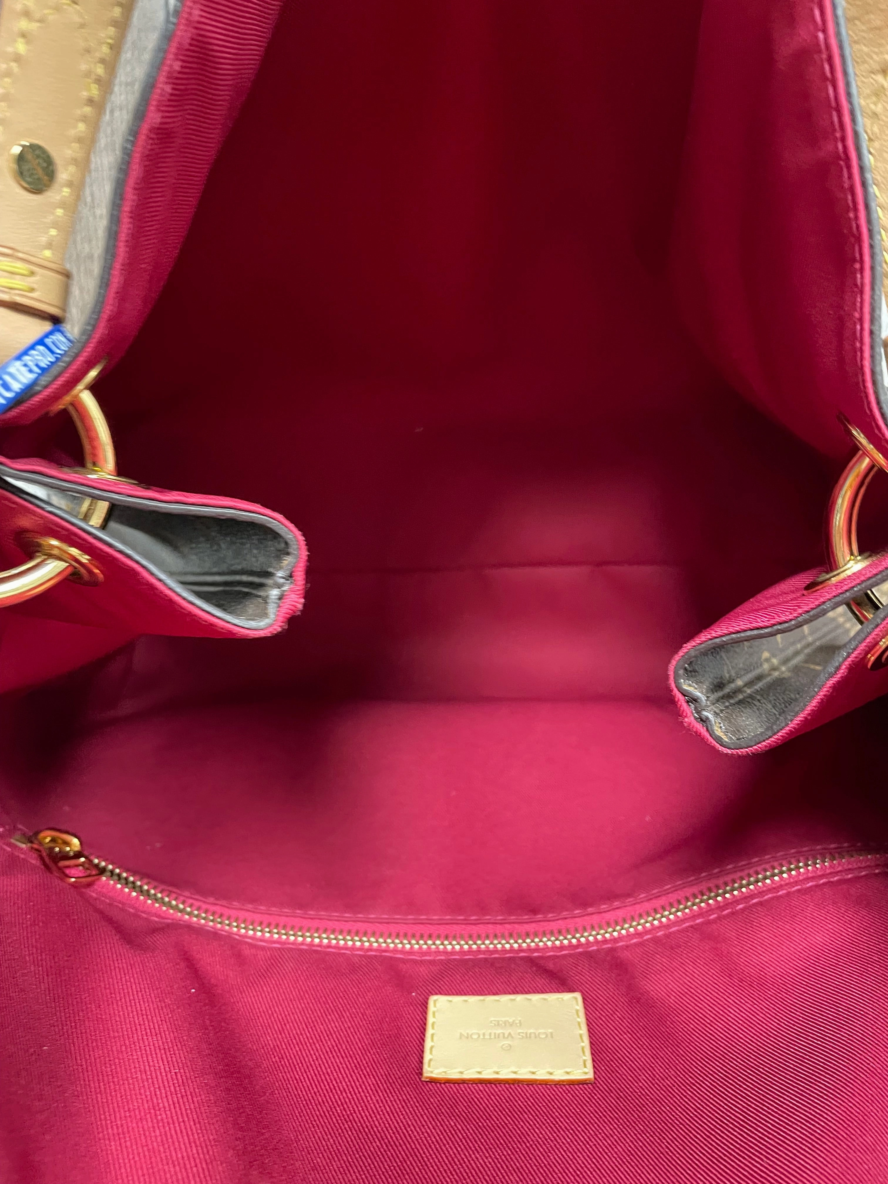Handbag Luxury Designer By Louis Vuitton, Size: Large