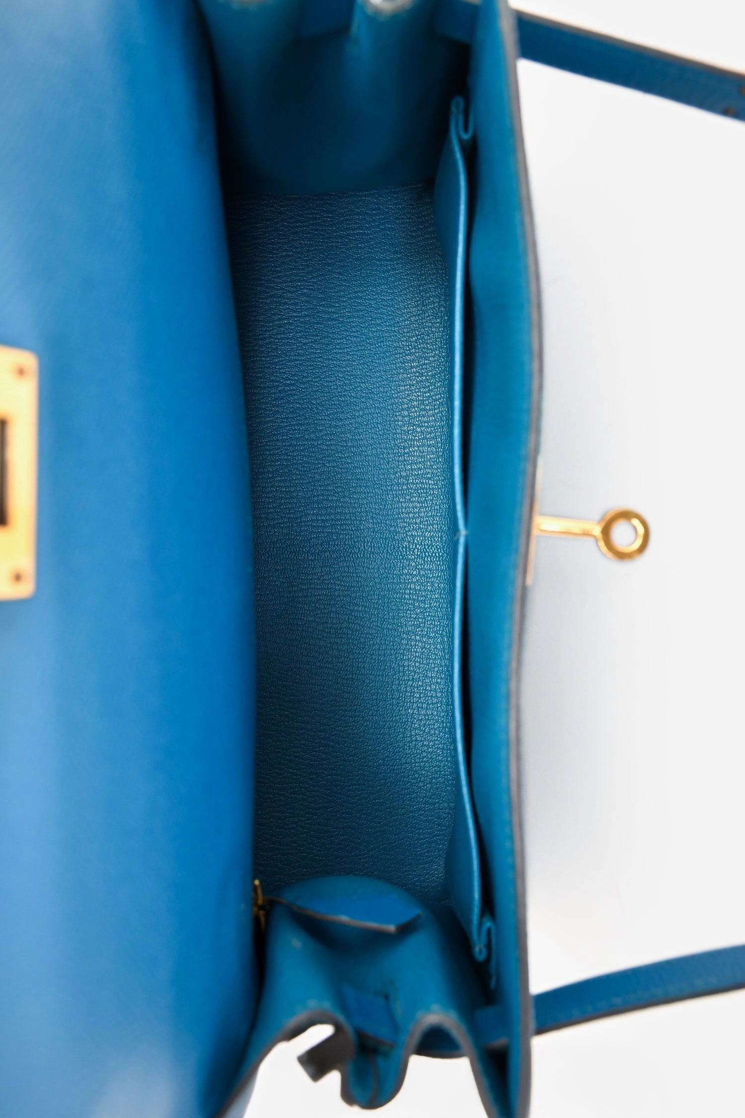 Herms 2014 Blue Epsom Leather Kelly 28 GHW with Strap (As Is)