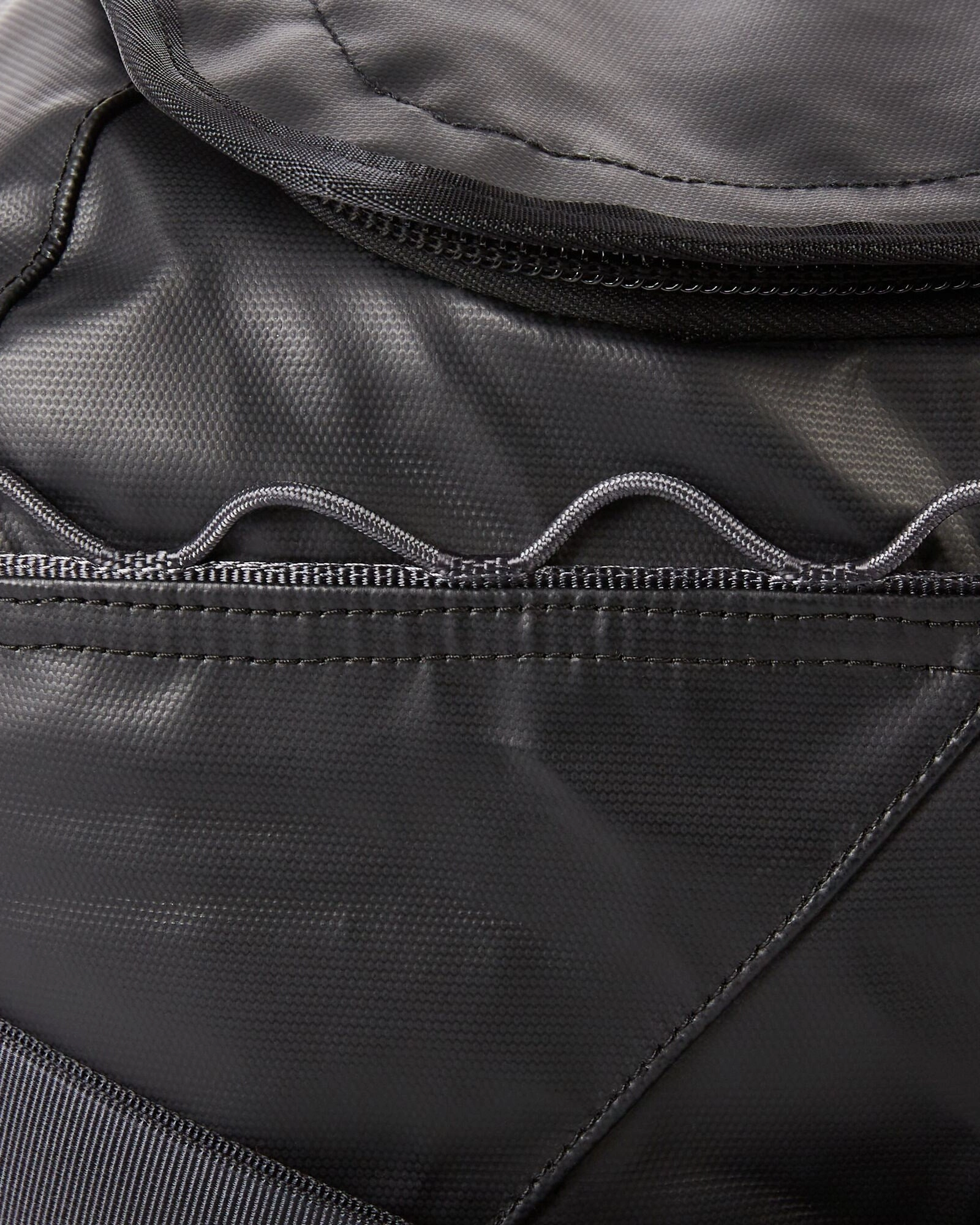 Indus Duffel - 35L - Black