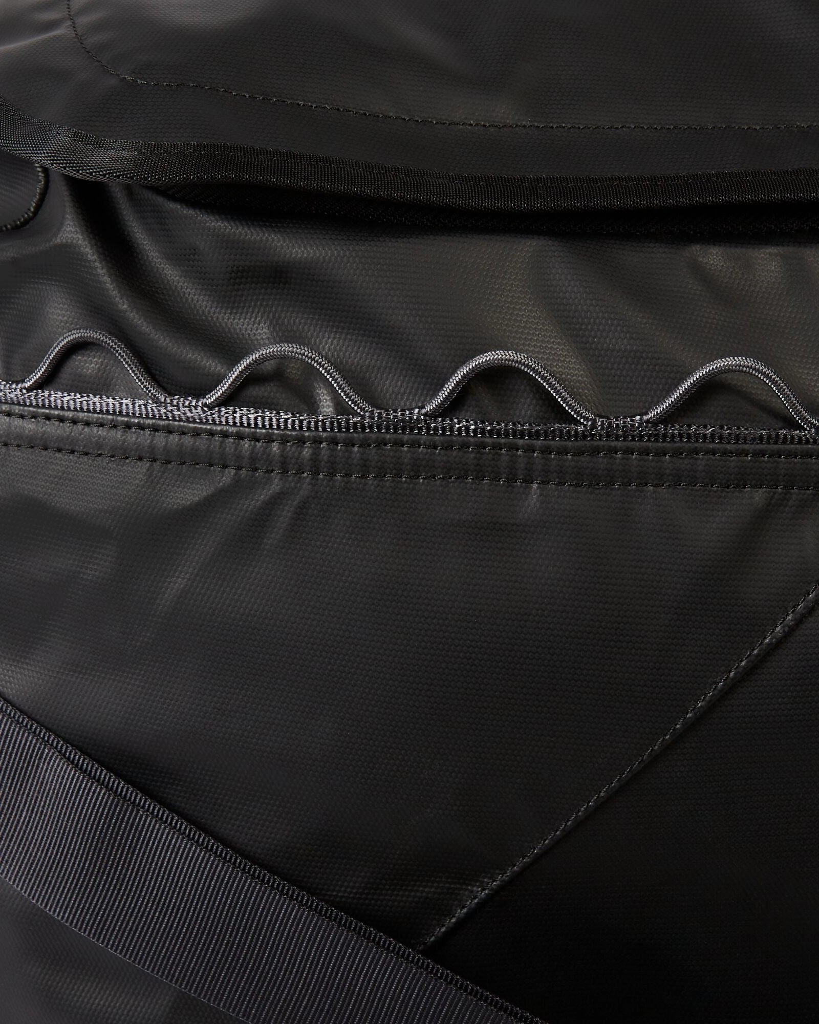 Indus Duffel - 90L - Black