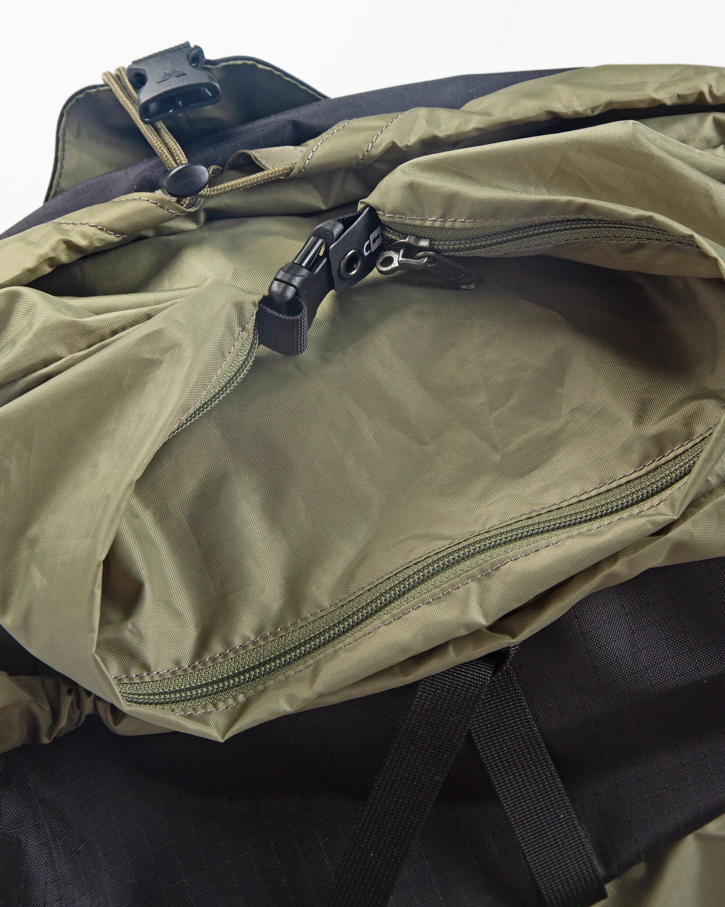 Interloper Pack - 65L - Black Stingray