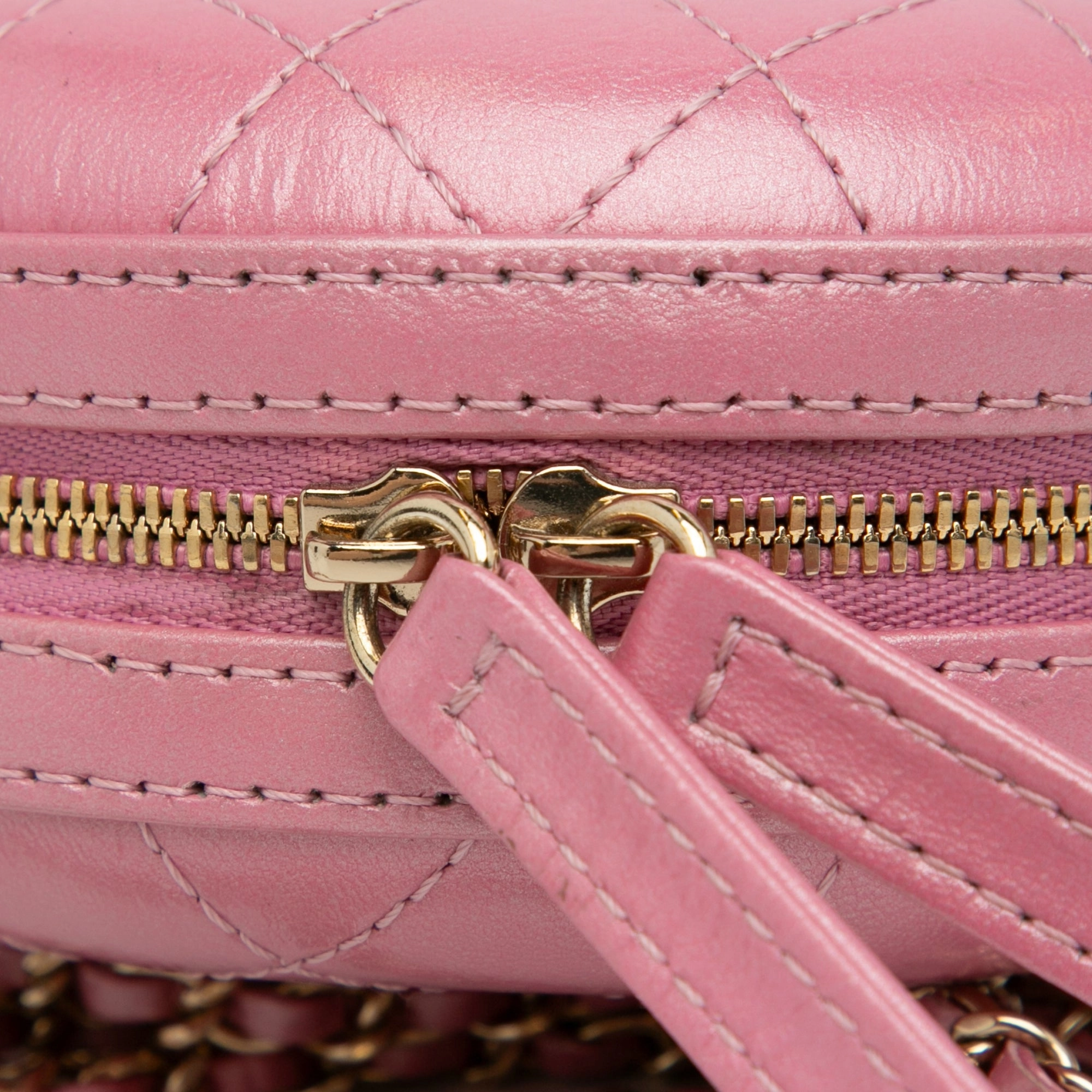 Lambskin CC Round Chain Crossbody