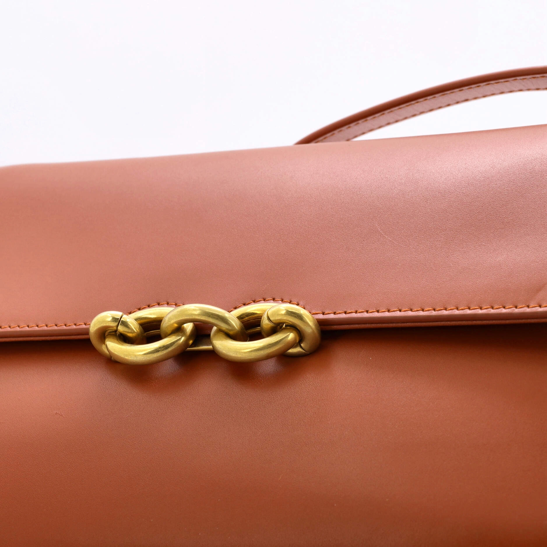 Le Maillon Shoulder Bag Leather Medium