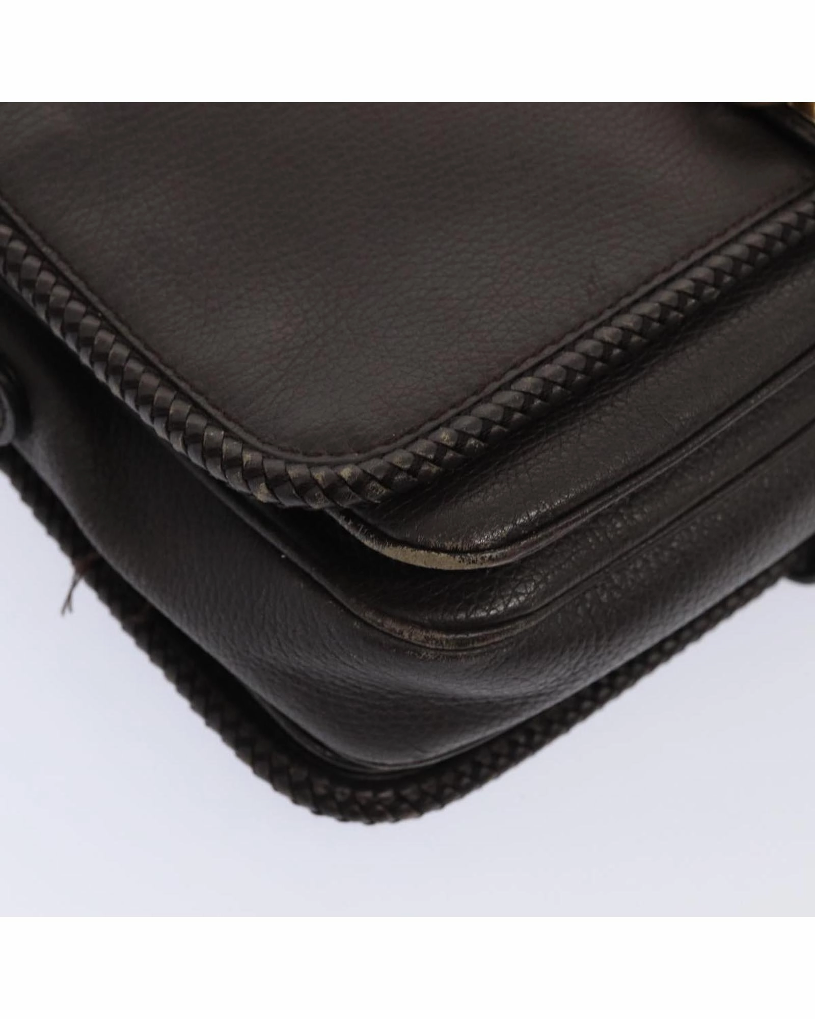 Leather Crossbody BagModel
