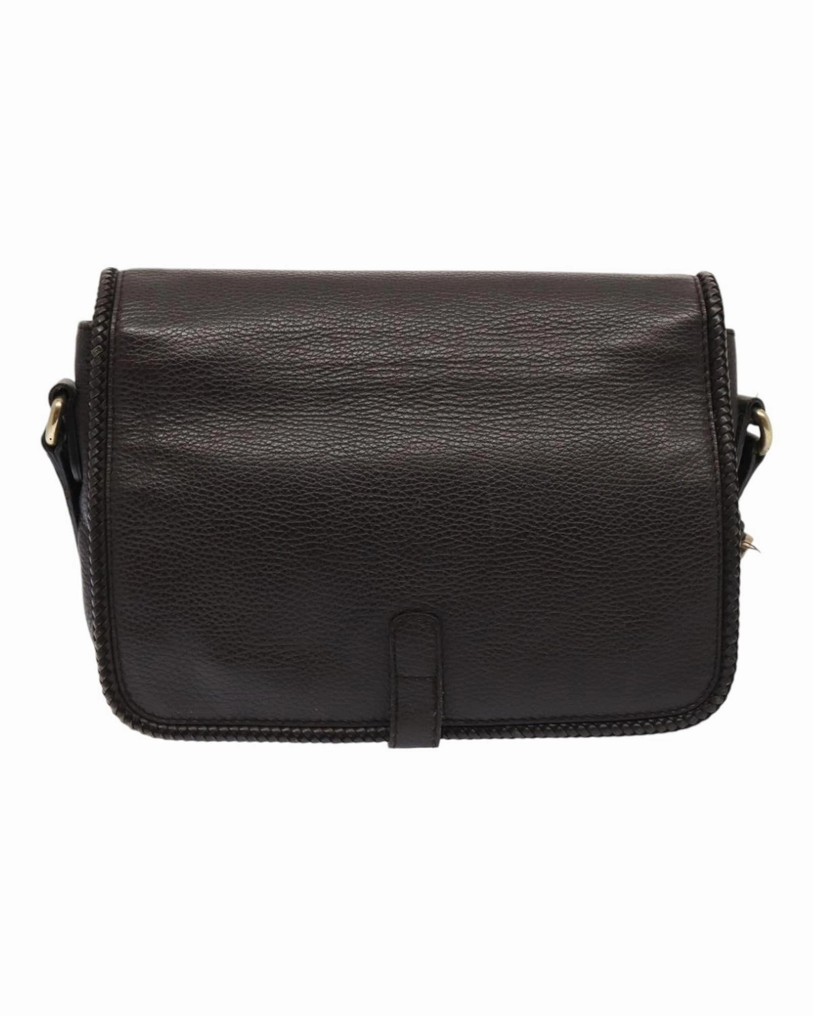 Leather Crossbody BagModel