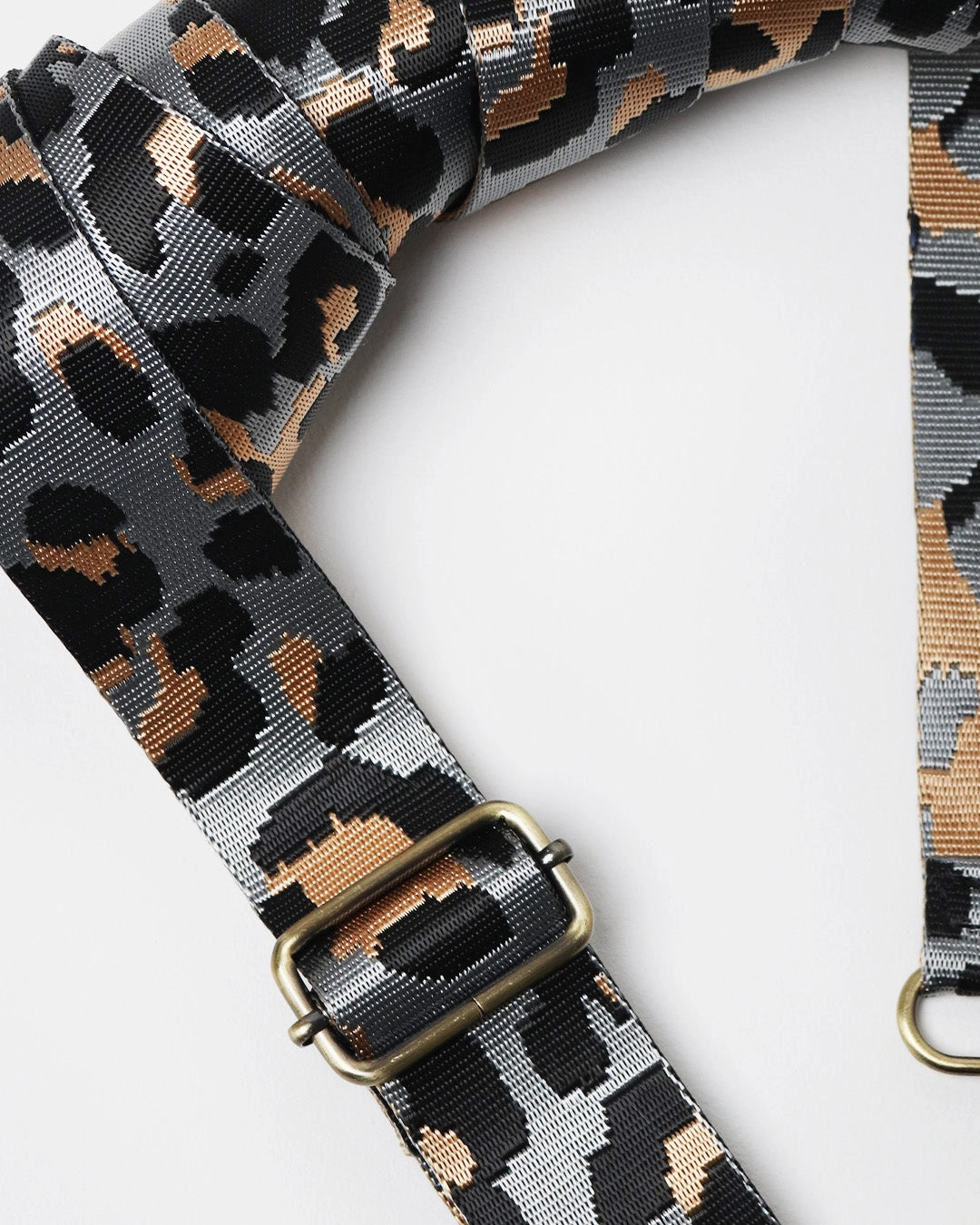 Leopard Strap - Light Grey