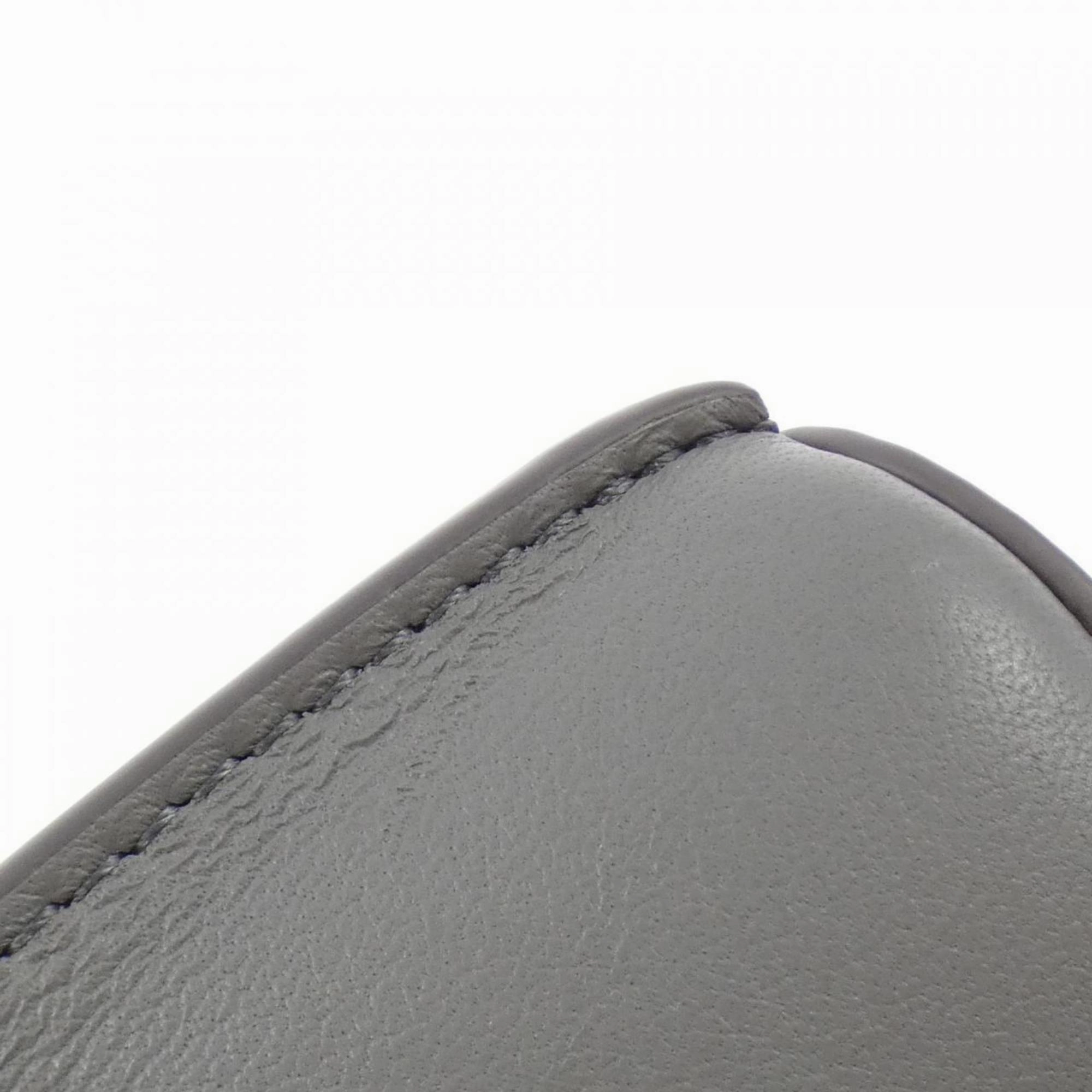 Loewe Leather Shoulder Bag (Pre-Owned)