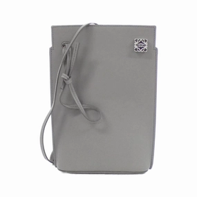 Loewe Leather Shoulder Bag (Pre-Owned)