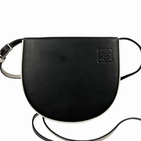 Loewe Leather Shoulder Bag (Pre-Owned)