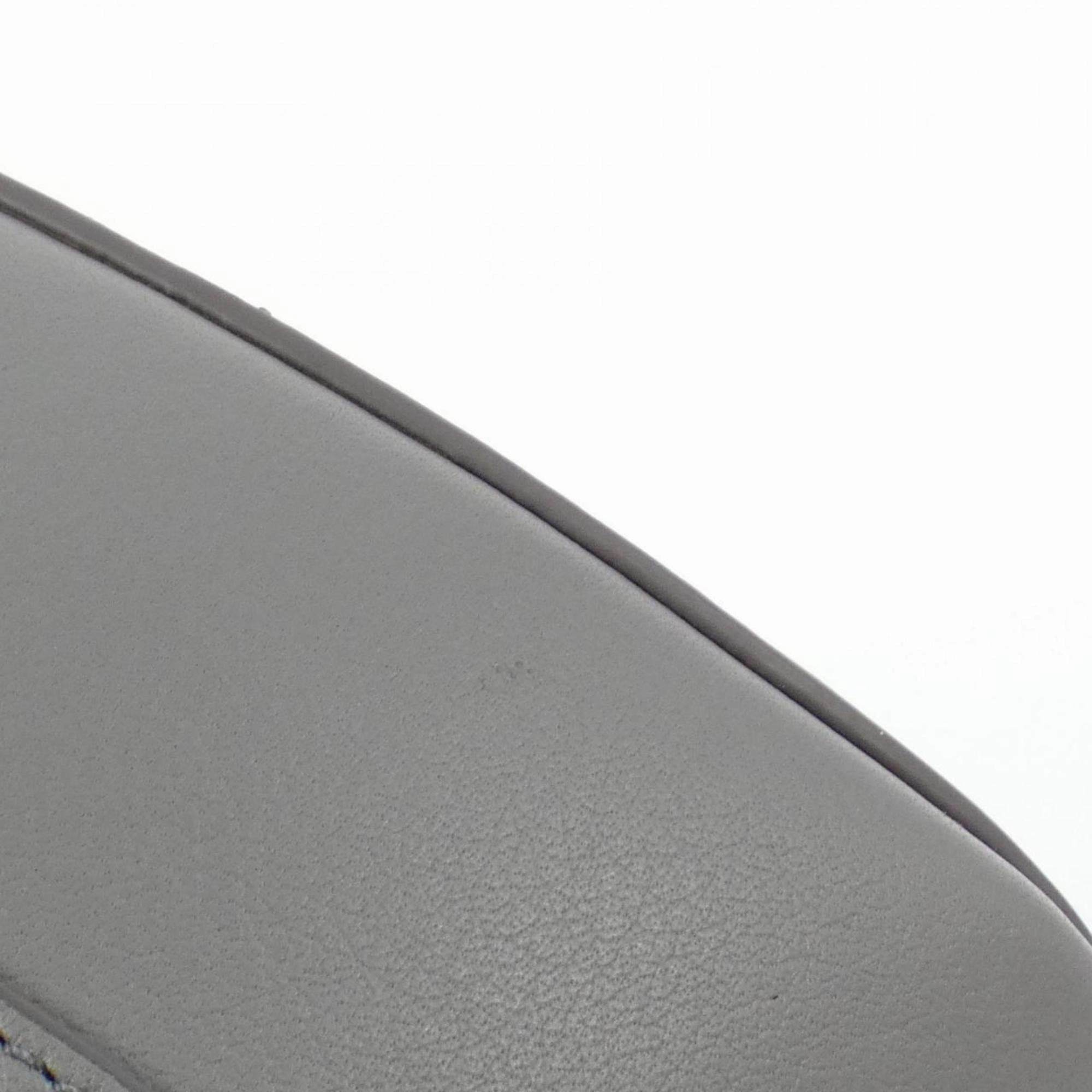Loewe Leather Shoulder Bag (Pre-Owned)
