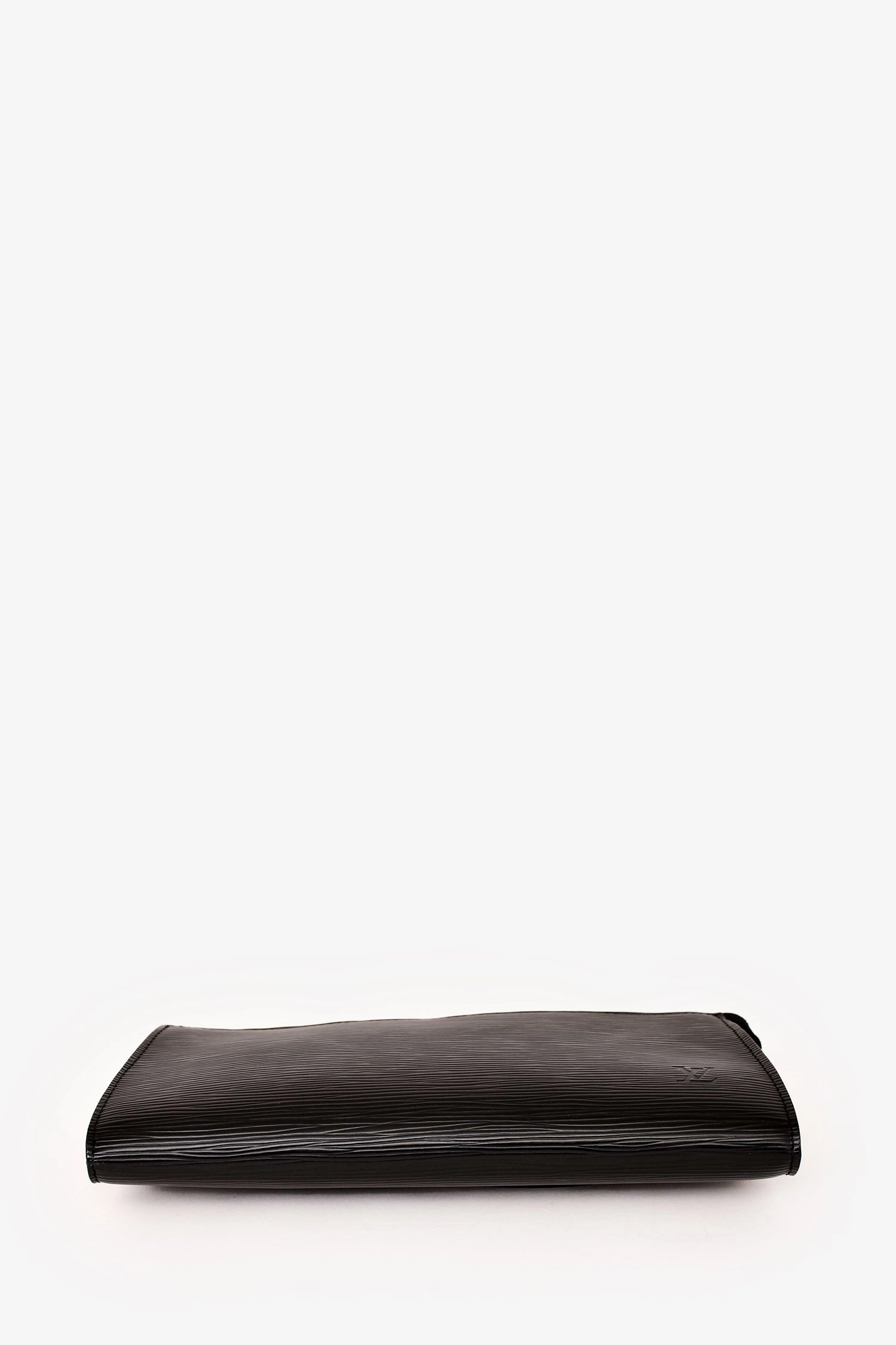Louis Vuitton 2005 Black Epi Leather Pochette