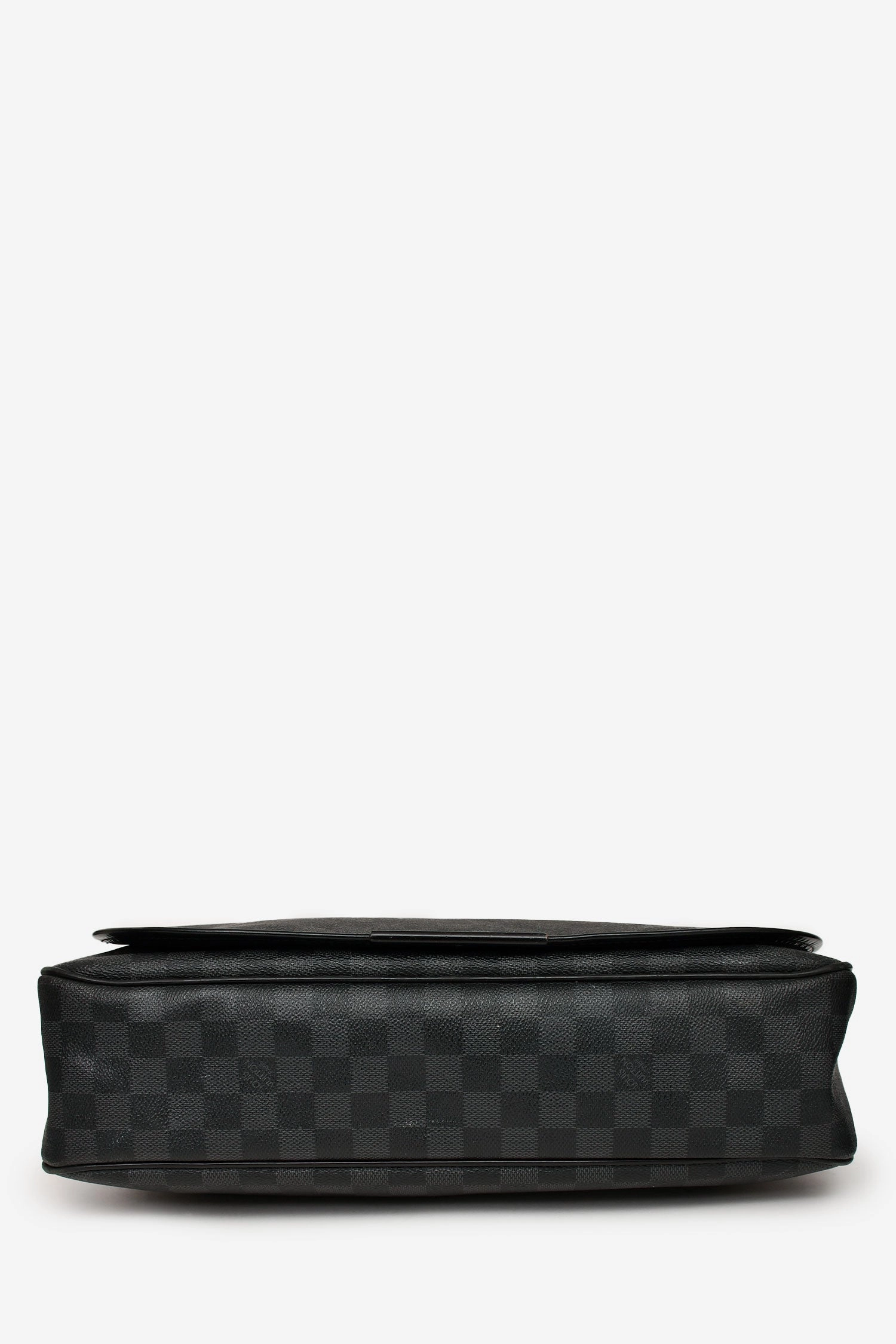 Louis Vuitton 2011 Damier Ebene Daniel MM Messenger Bag (As is)