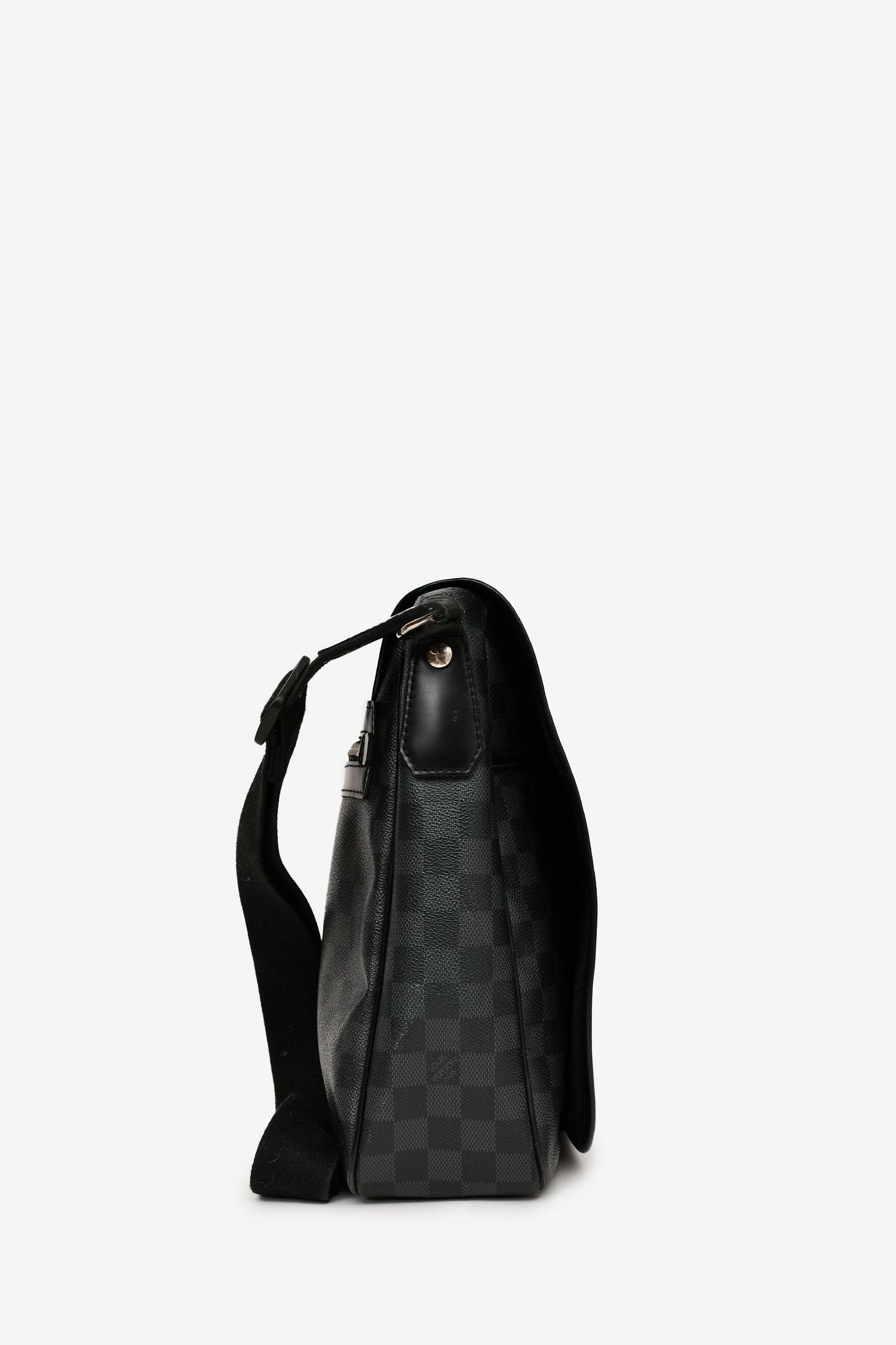 Louis Vuitton 2011 Damier Ebene Daniel MM Messenger Bag (As is)