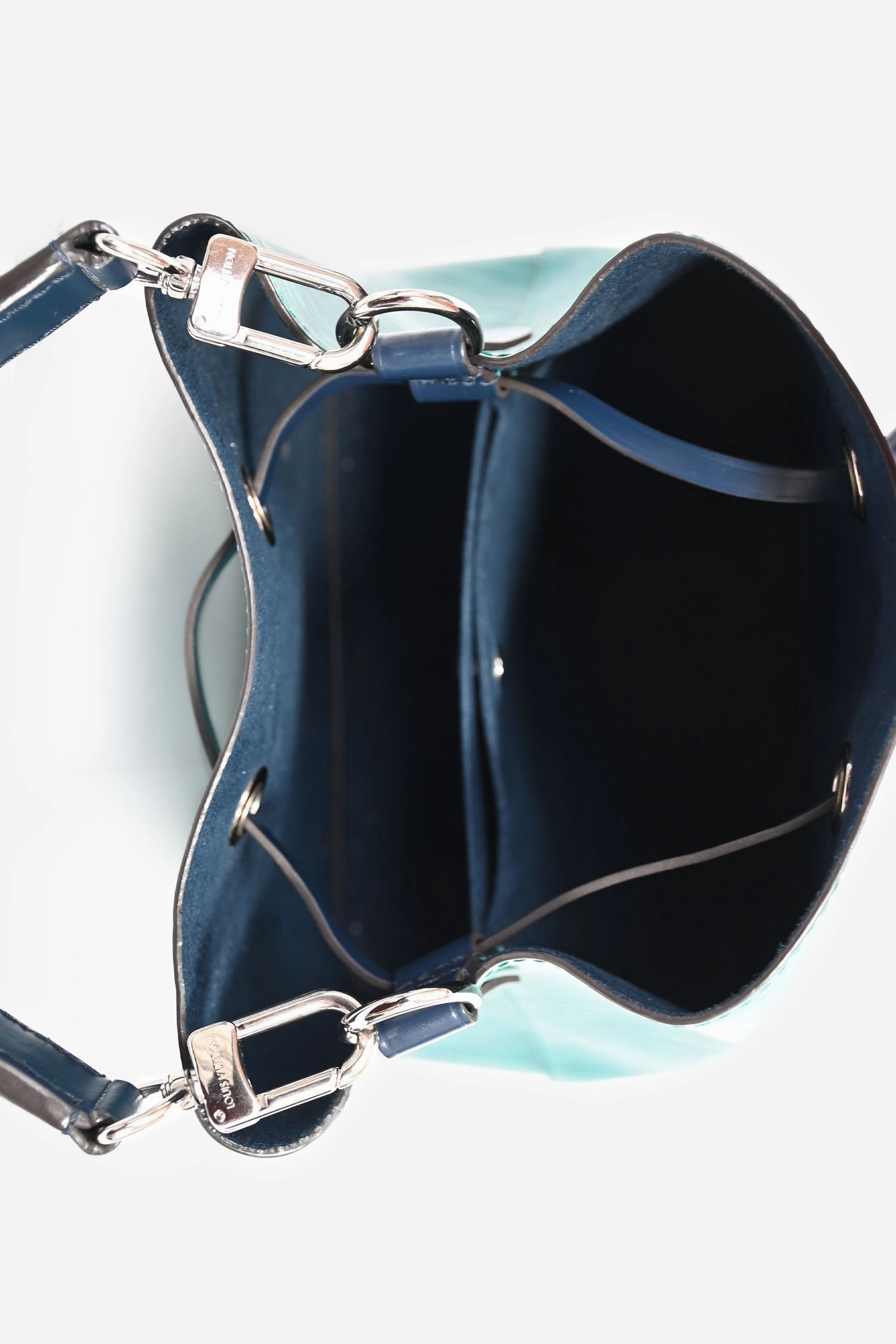 Louis Vuitton 2019 Green/Blue Epi Leather NeoNoe BB Crossbody