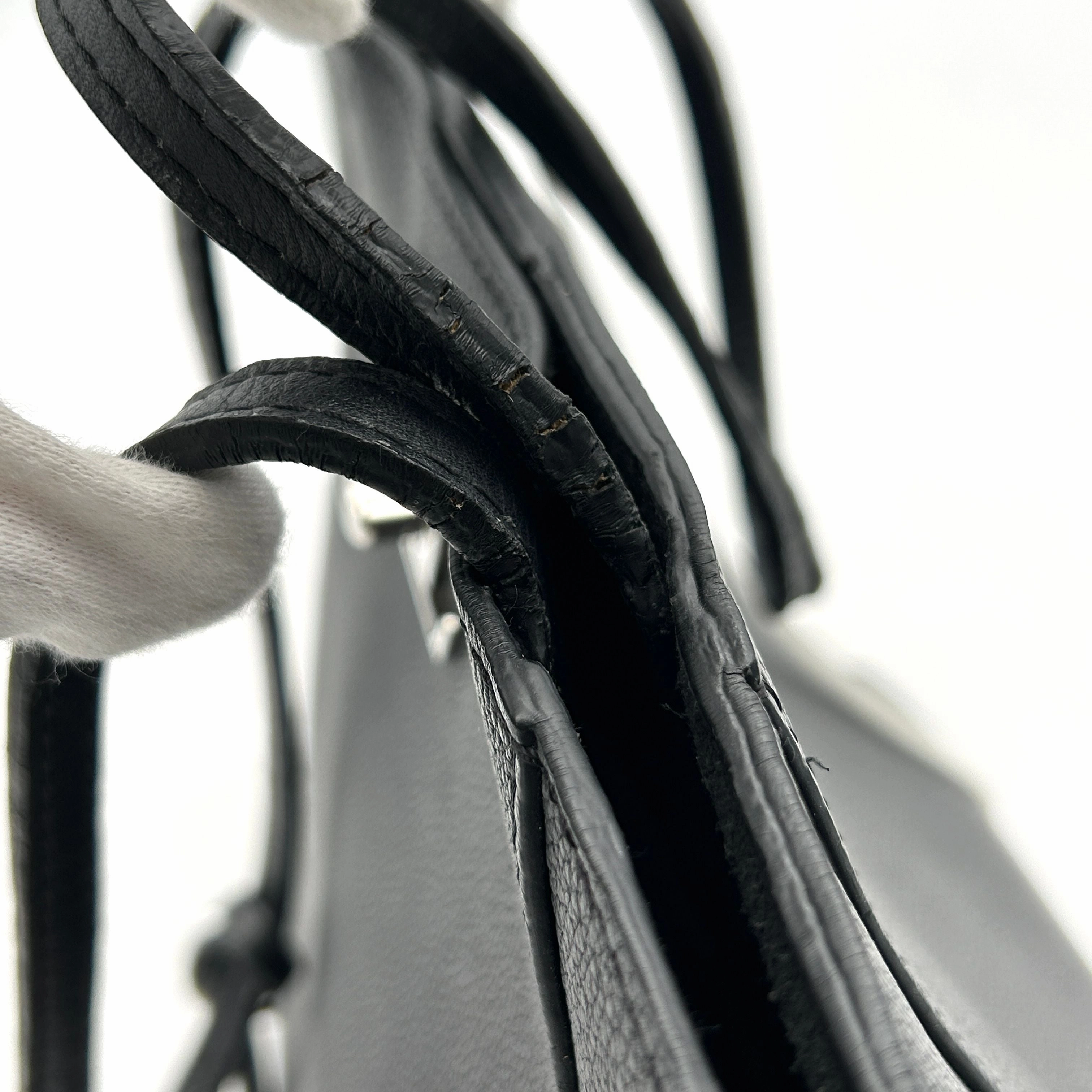 Louis Vuitton | Bags | Louis Vuitton Lock Me Cabas Tote Bag Shoulder Bag Leather Noir LA36917