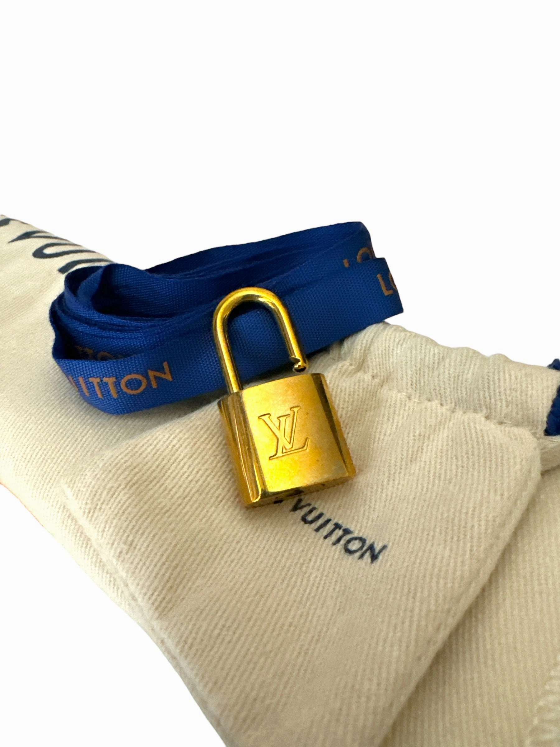 Louis Vuitton Alma BB Monogram Handbag/Crossbody bag