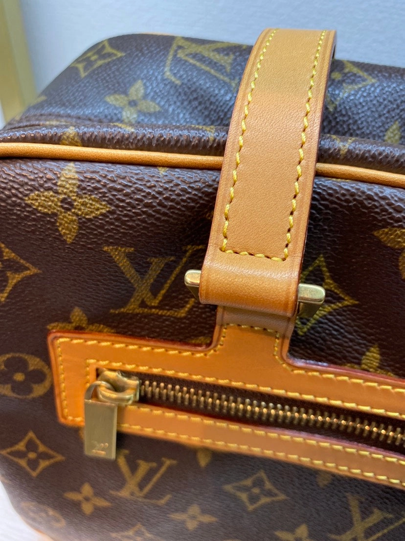 Louis Vuitton Cite GM Monogram Canvas Shoulder Bag Brown