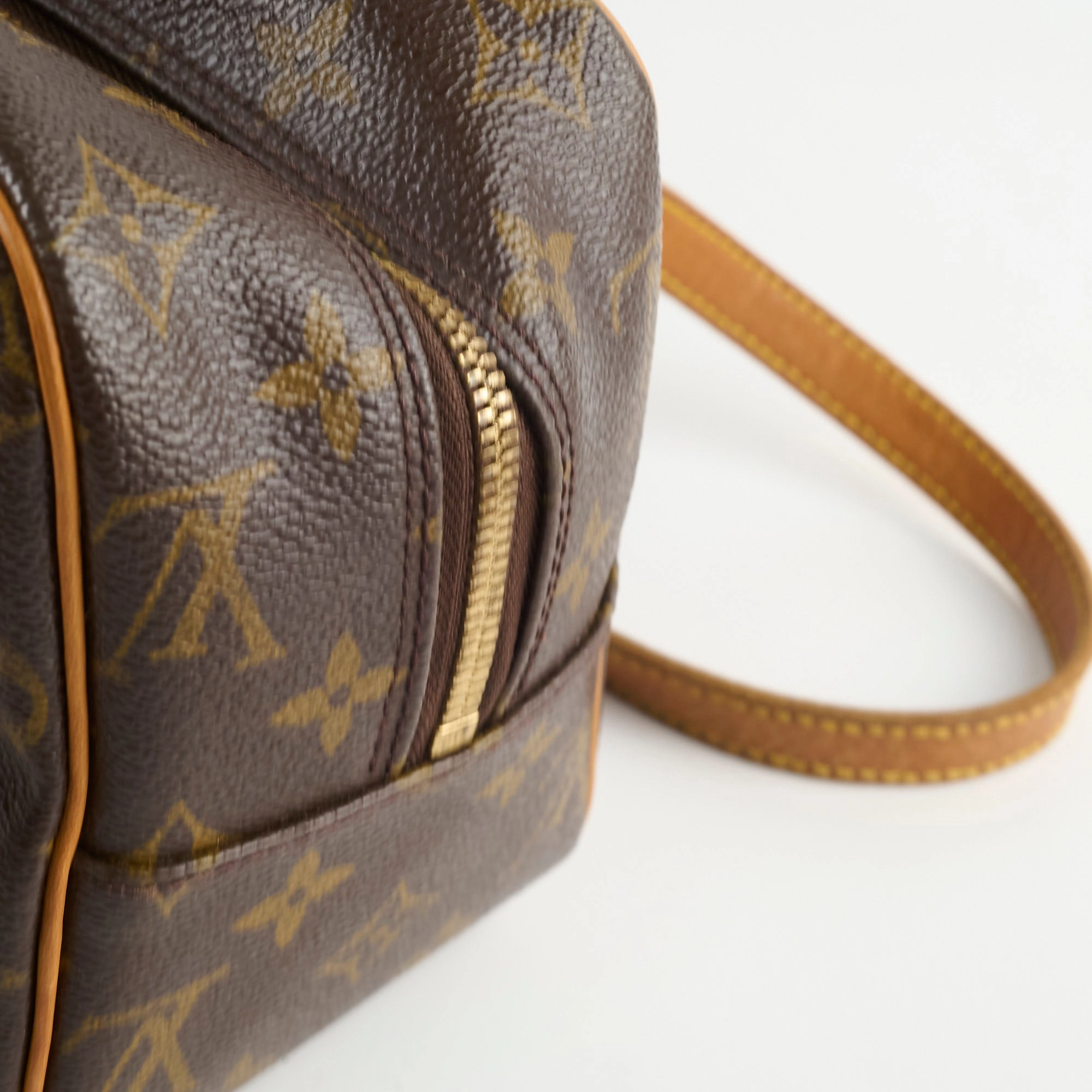 Louis Vuitton Cite MM Monogram
