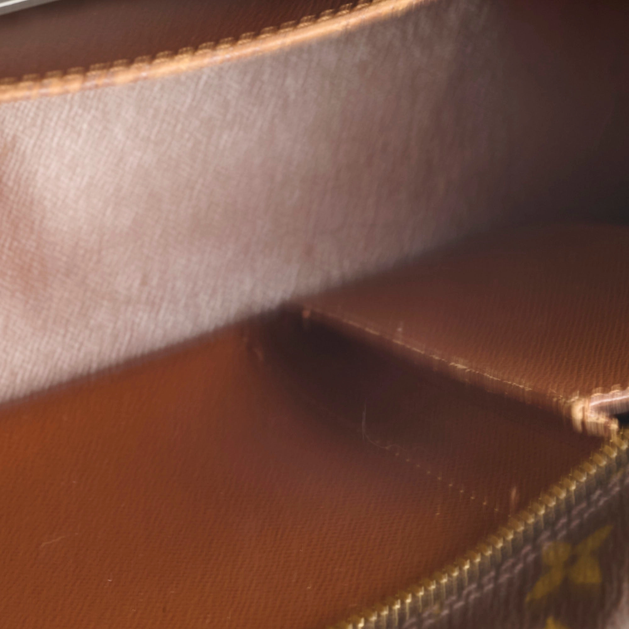 Louis Vuitton Cite MM Monogram