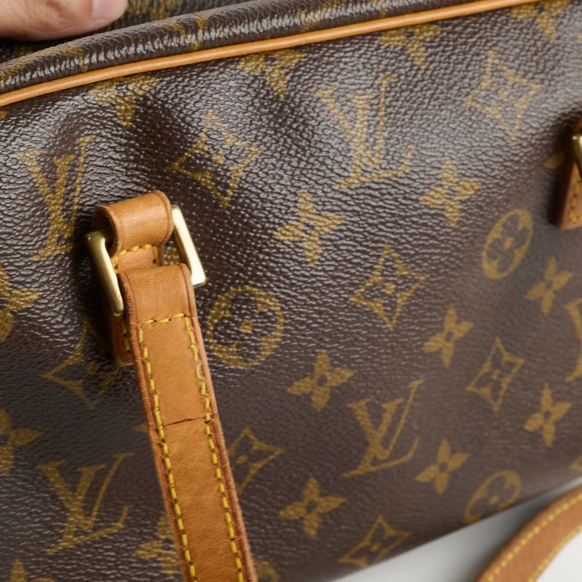 Louis Vuitton Cite MM Monogram