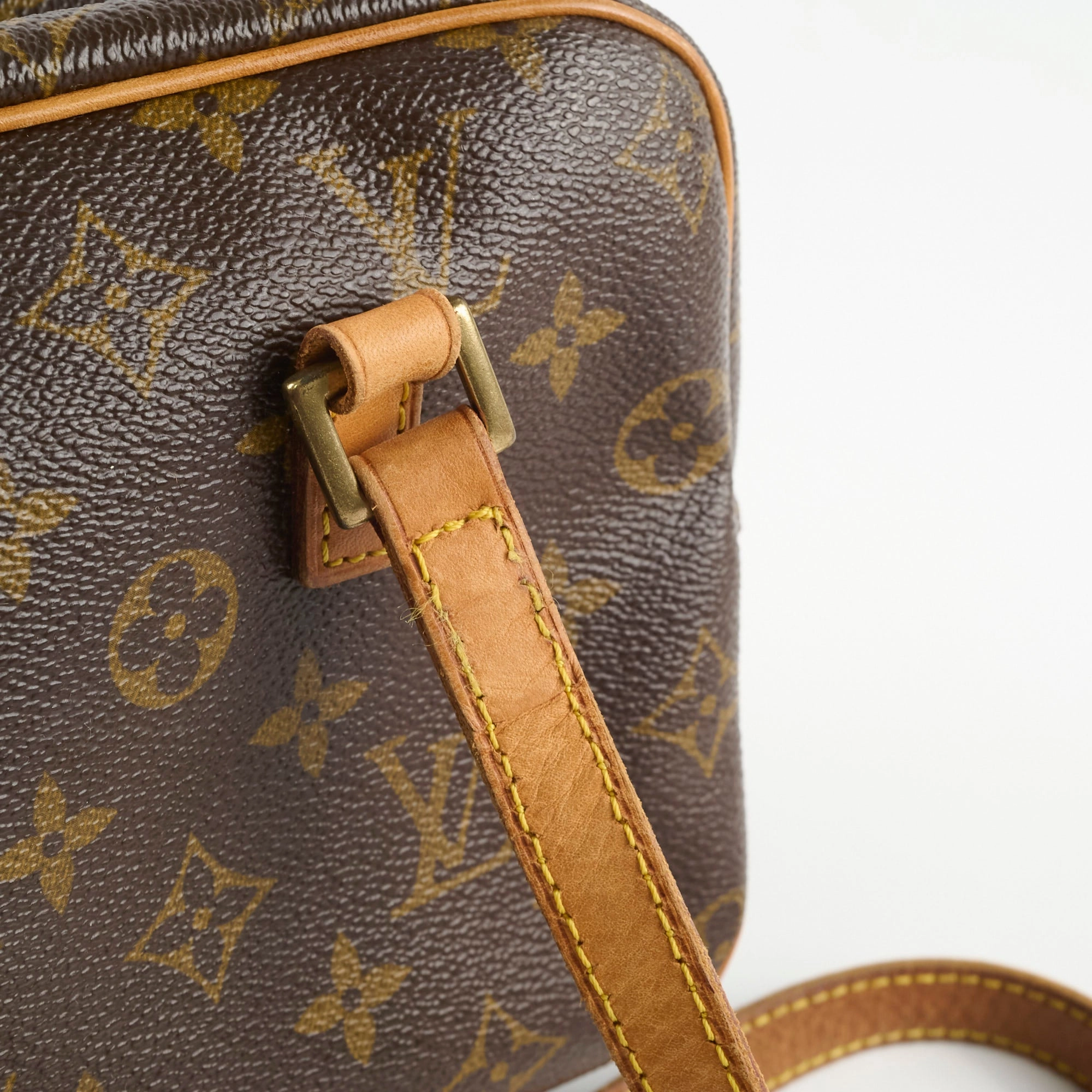 Louis Vuitton Cite MM Monogram
