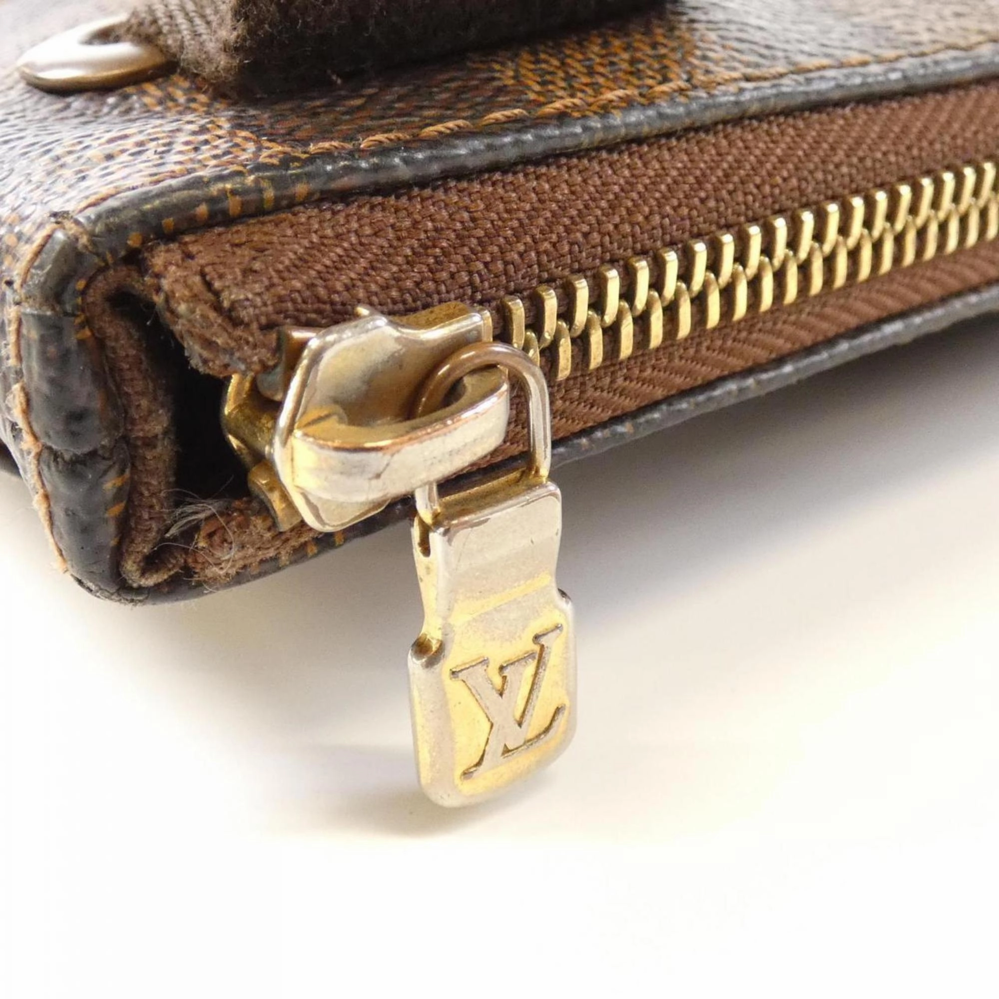 Louis Vuitton Coated Canvas Pochette Shoulder Bag (Pre-Owned)
