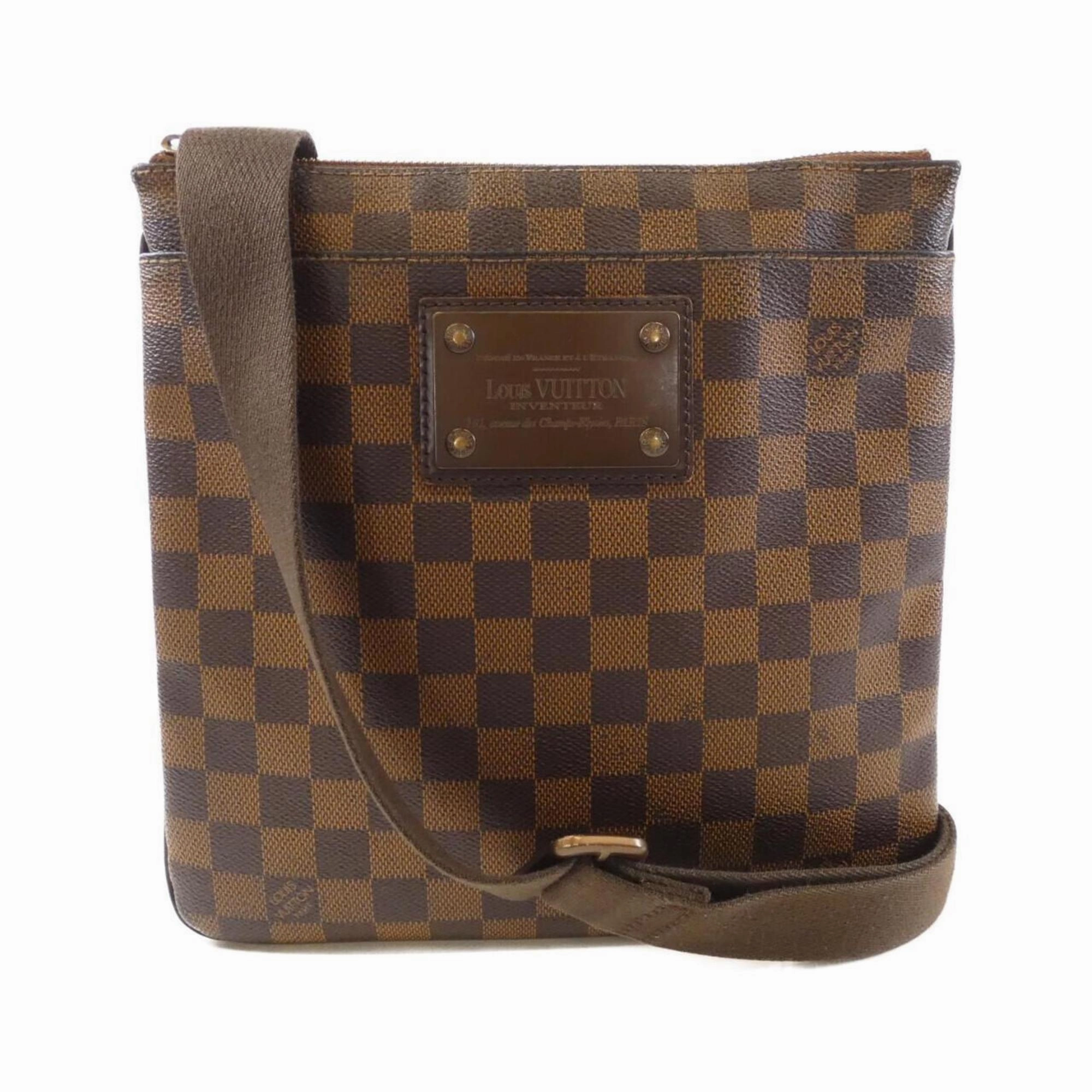 Louis Vuitton Coated Canvas Pochette Shoulder Bag (Pre-Owned)