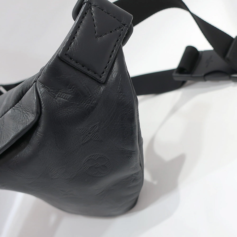 Louis Vuitton Dialovery Bum Bag M44388 Monogram Shadow Noir Black BK Body Bag Crossbody  Preservation Bag Box