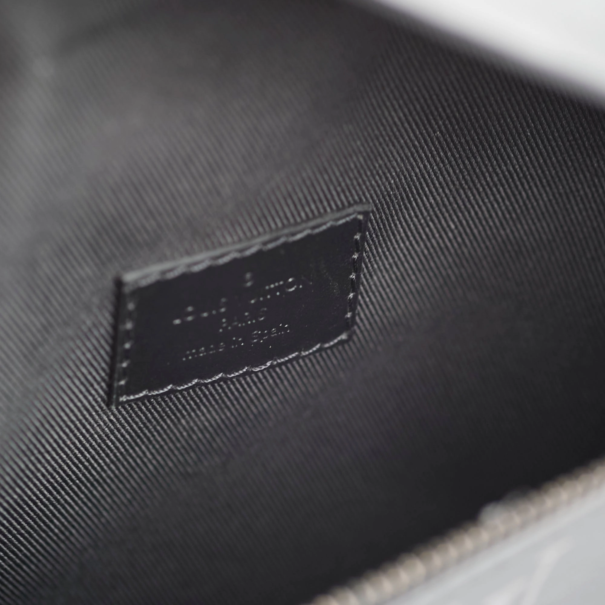 Louis Vuitton Discovery Bumbag PM Monogram Eclipse