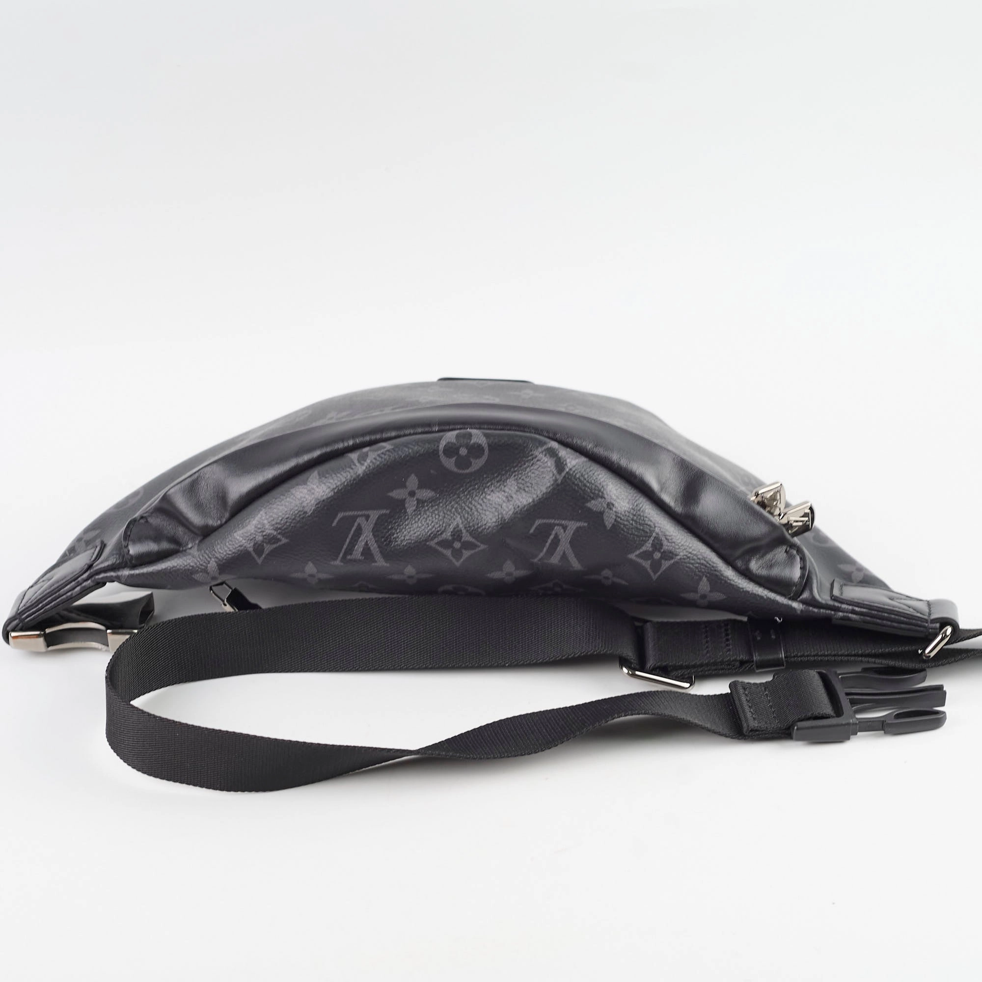 Louis Vuitton Discovery Bumbag PM Monogram Eclipse