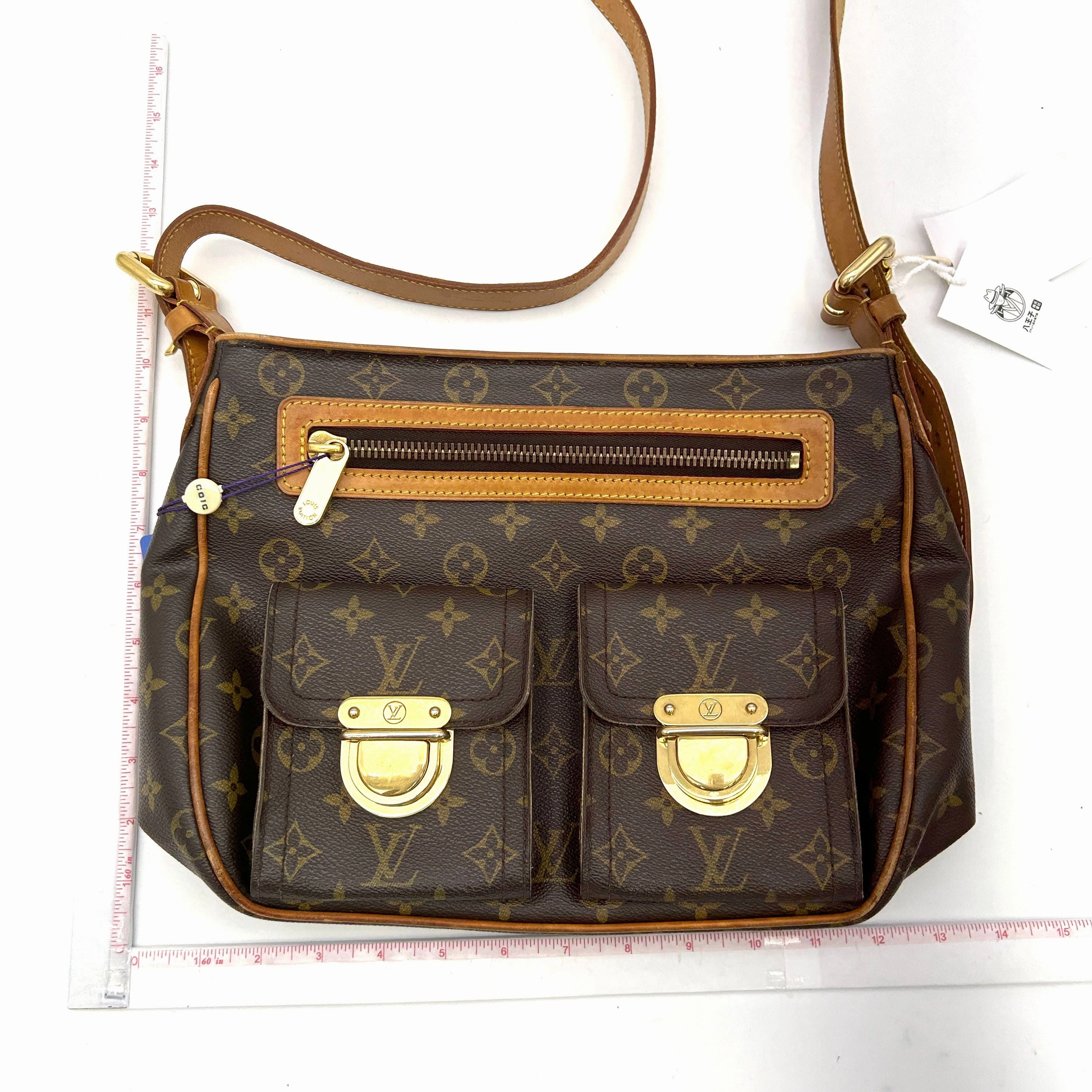 LOUIS VUITTON Hudson GM Shoulder Bag CNbwz10263