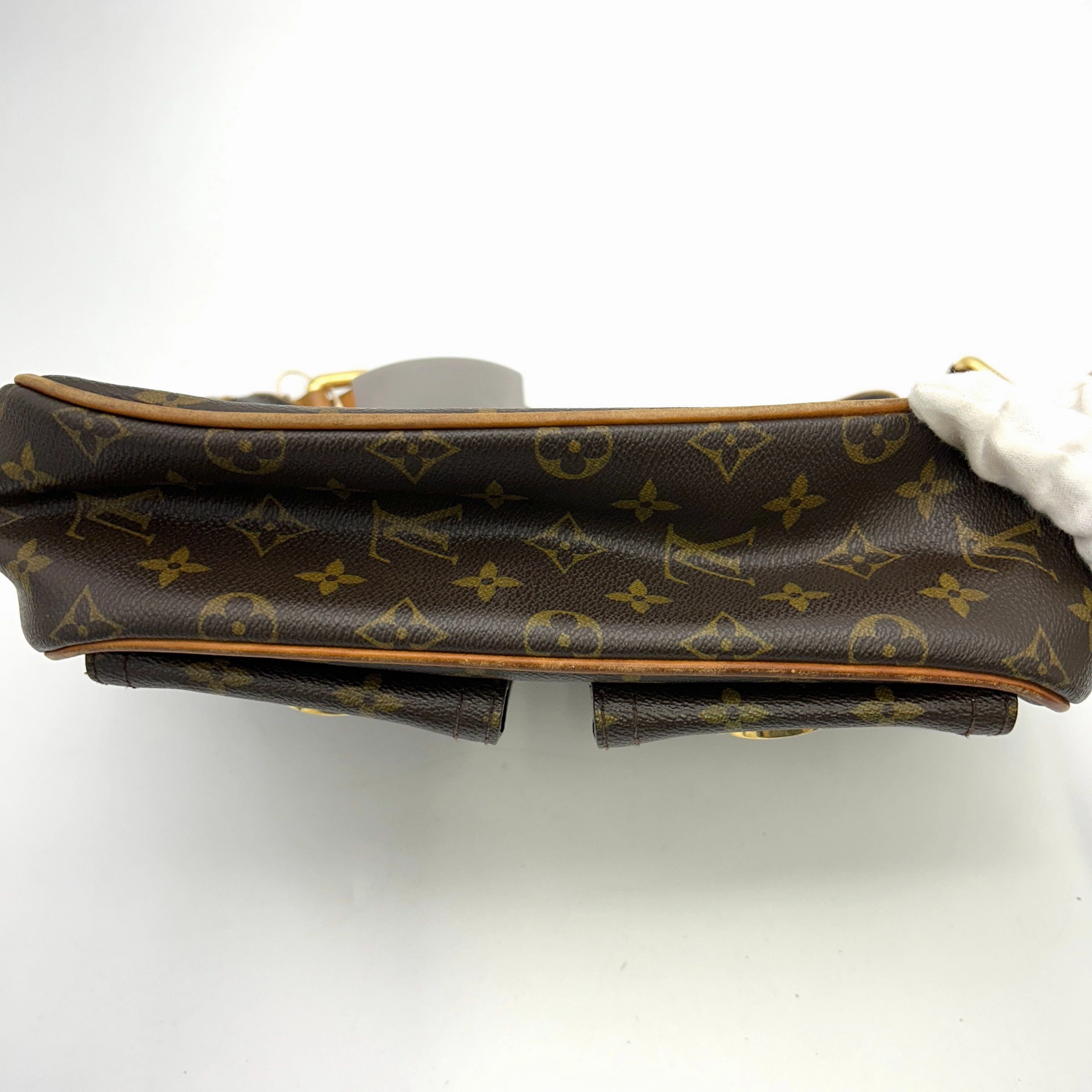 LOUIS VUITTON Hudson GM Shoulder Bag CNbwz10263