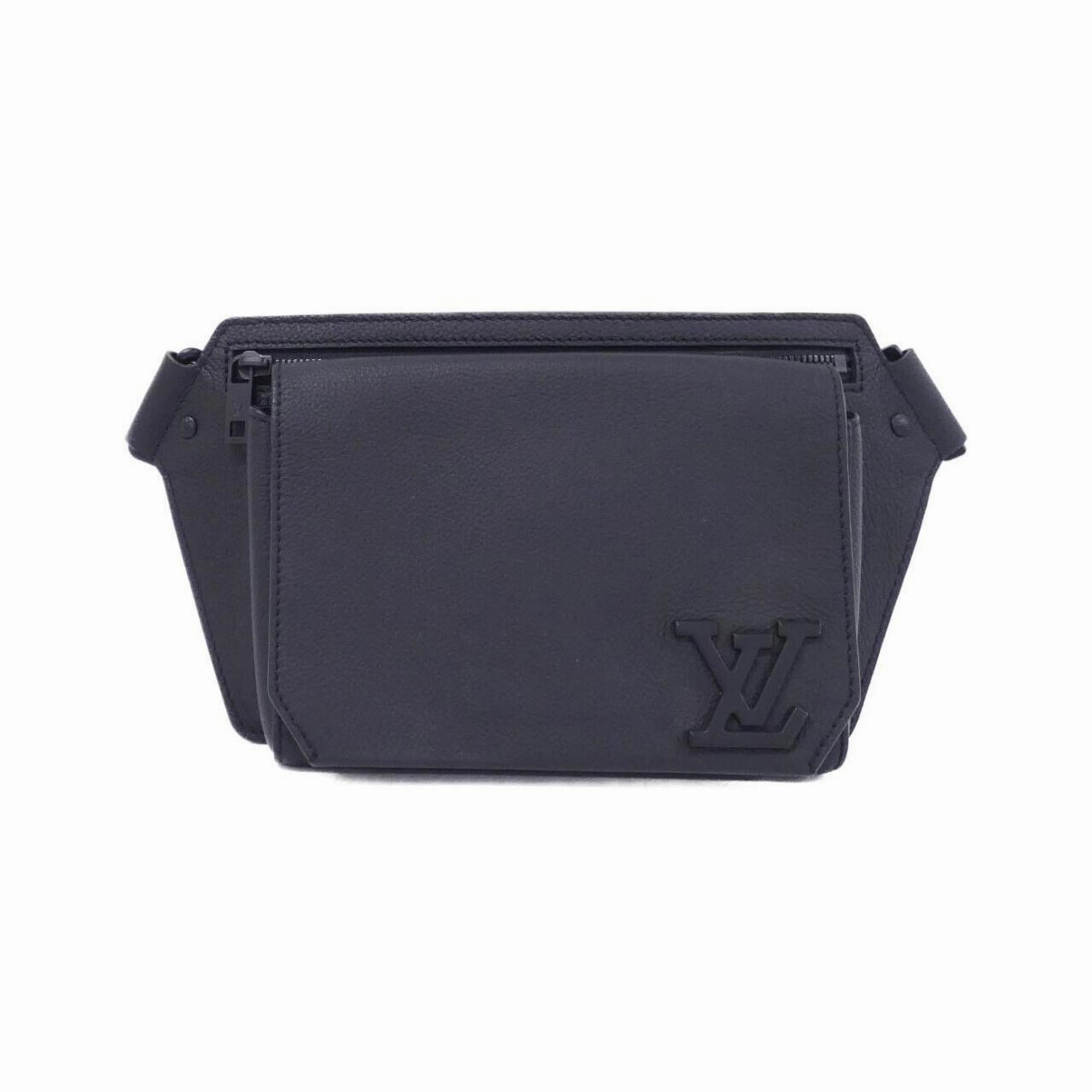 Louis Vuitton Leather Shoulder Bag (Pre-Owned)