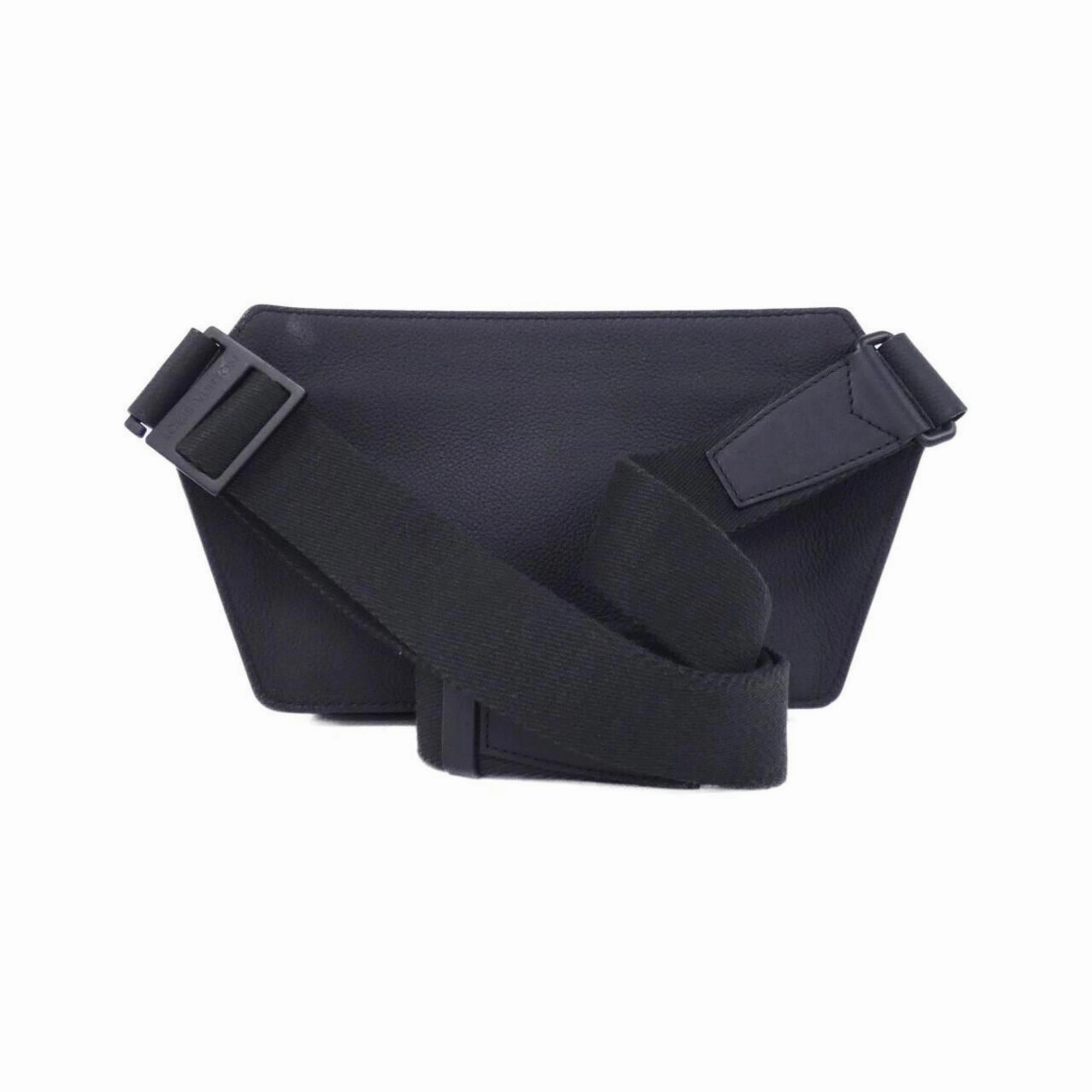 Louis Vuitton Leather Shoulder Bag (Pre-Owned)
