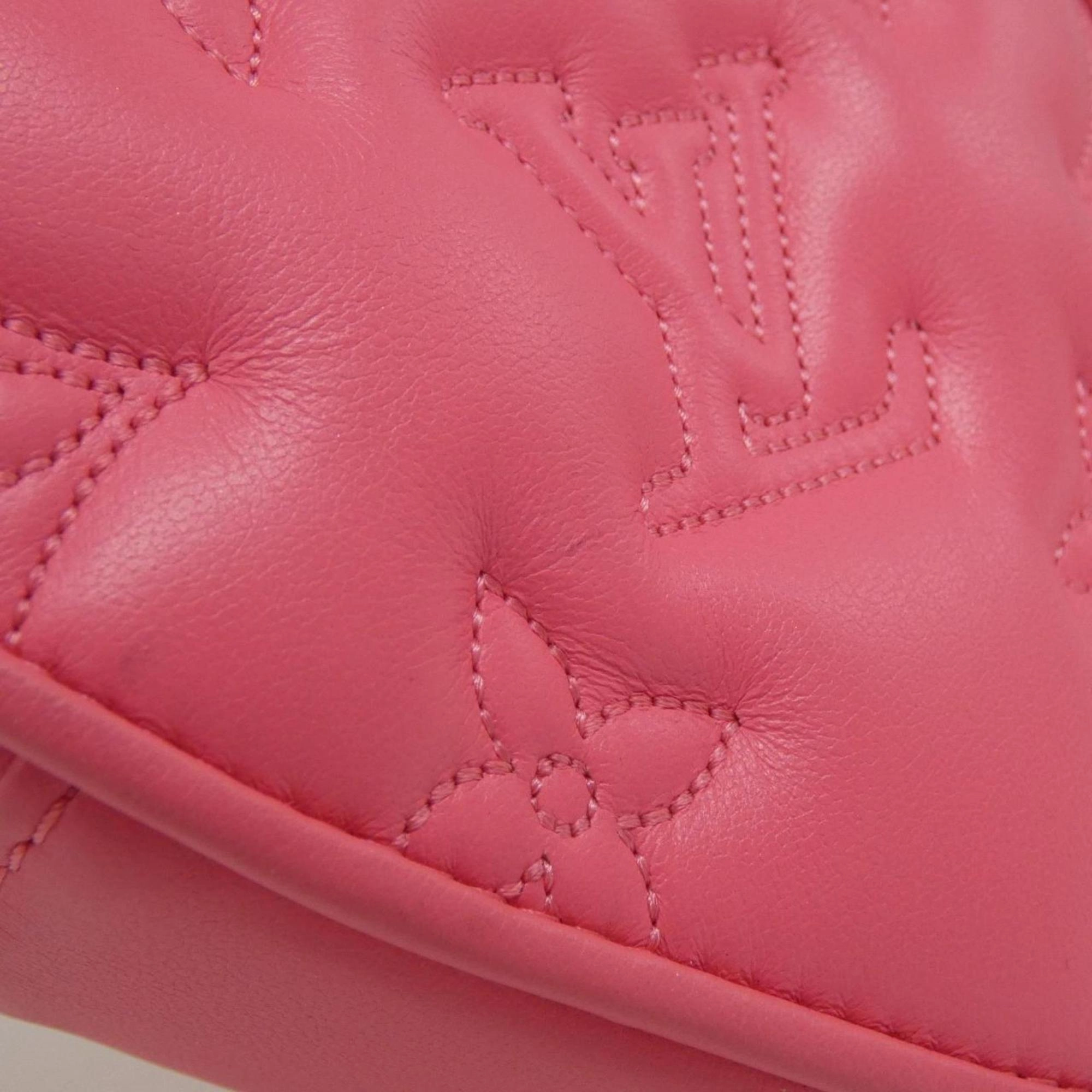 Louis Vuitton Leather Shoulder Bag (Pre-Owned)