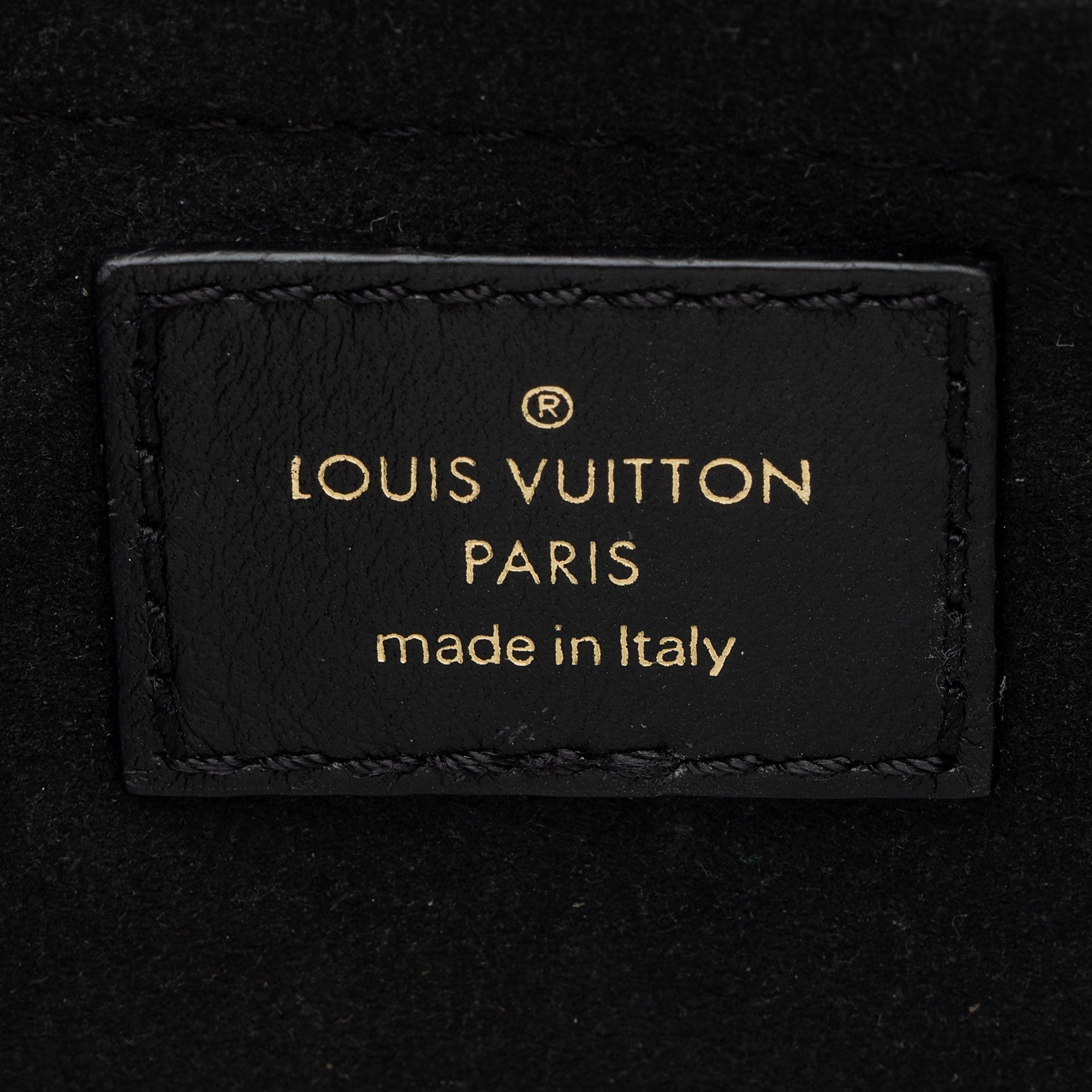 Louis Vuitton Limited Edition Calfskin Patches New Wave Chain MM Shoulder Bag (SHF-rK1e8I)