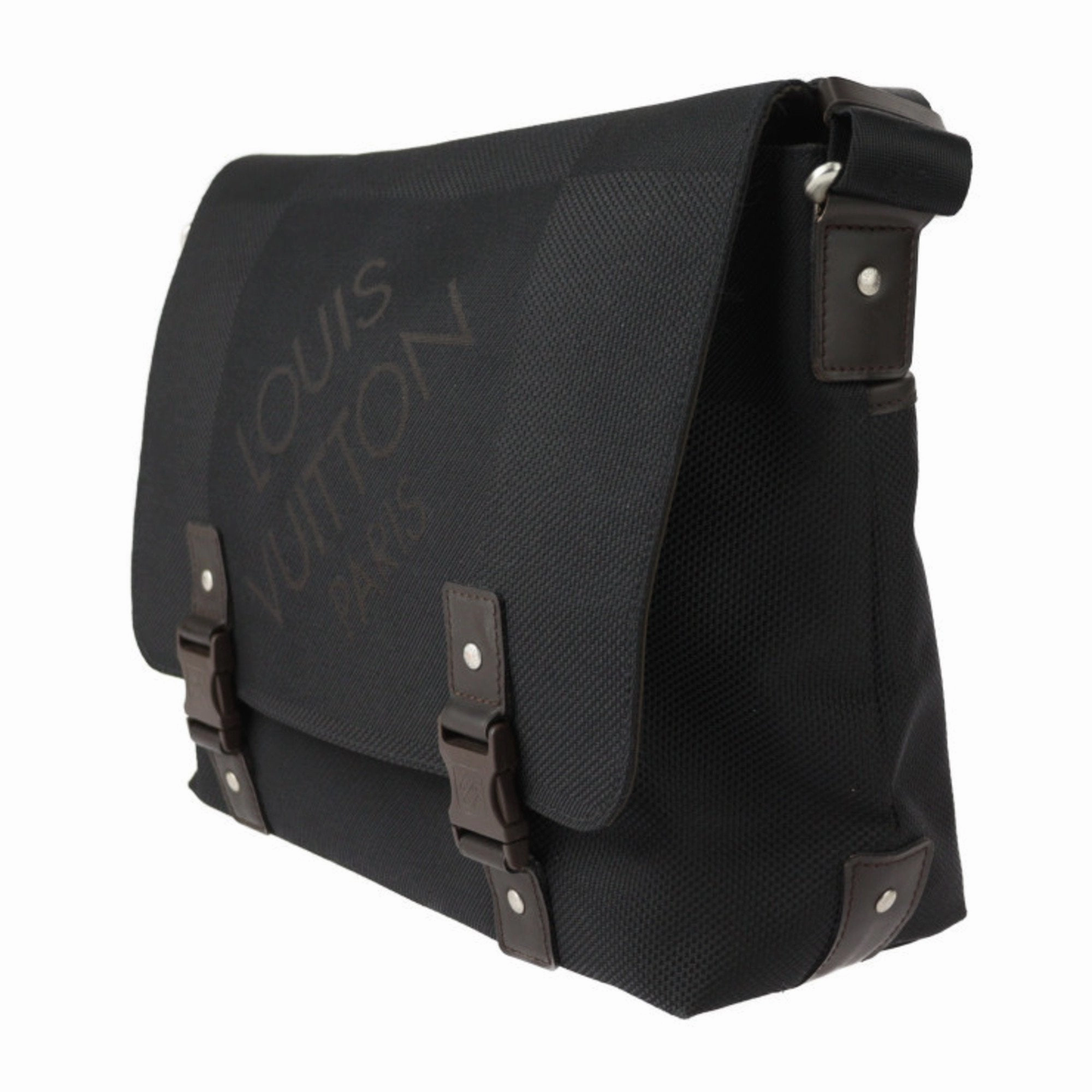Louis Vuitton Messenger Canvas Shoulder Bag (Pre-Owned)