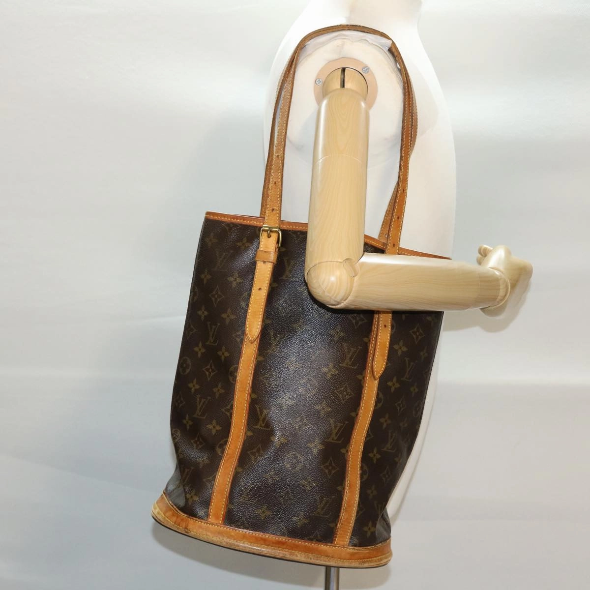 LOUIS VUITTON Monogram Bucket GM Shoulder Bag M42236 LV ki2865