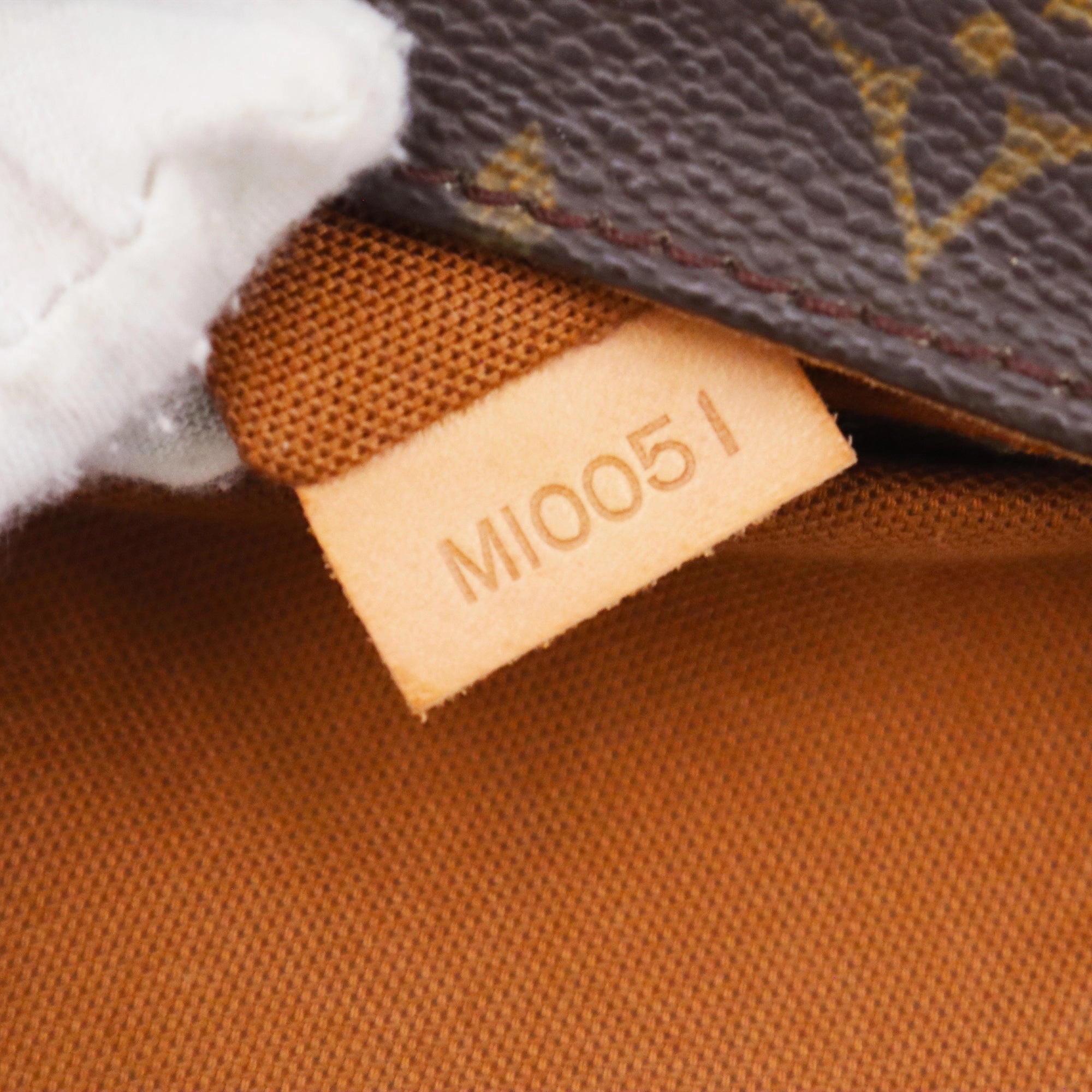Louis Vuitton Monogram Canvas Mini Looping Shoulder Bag MI0051
