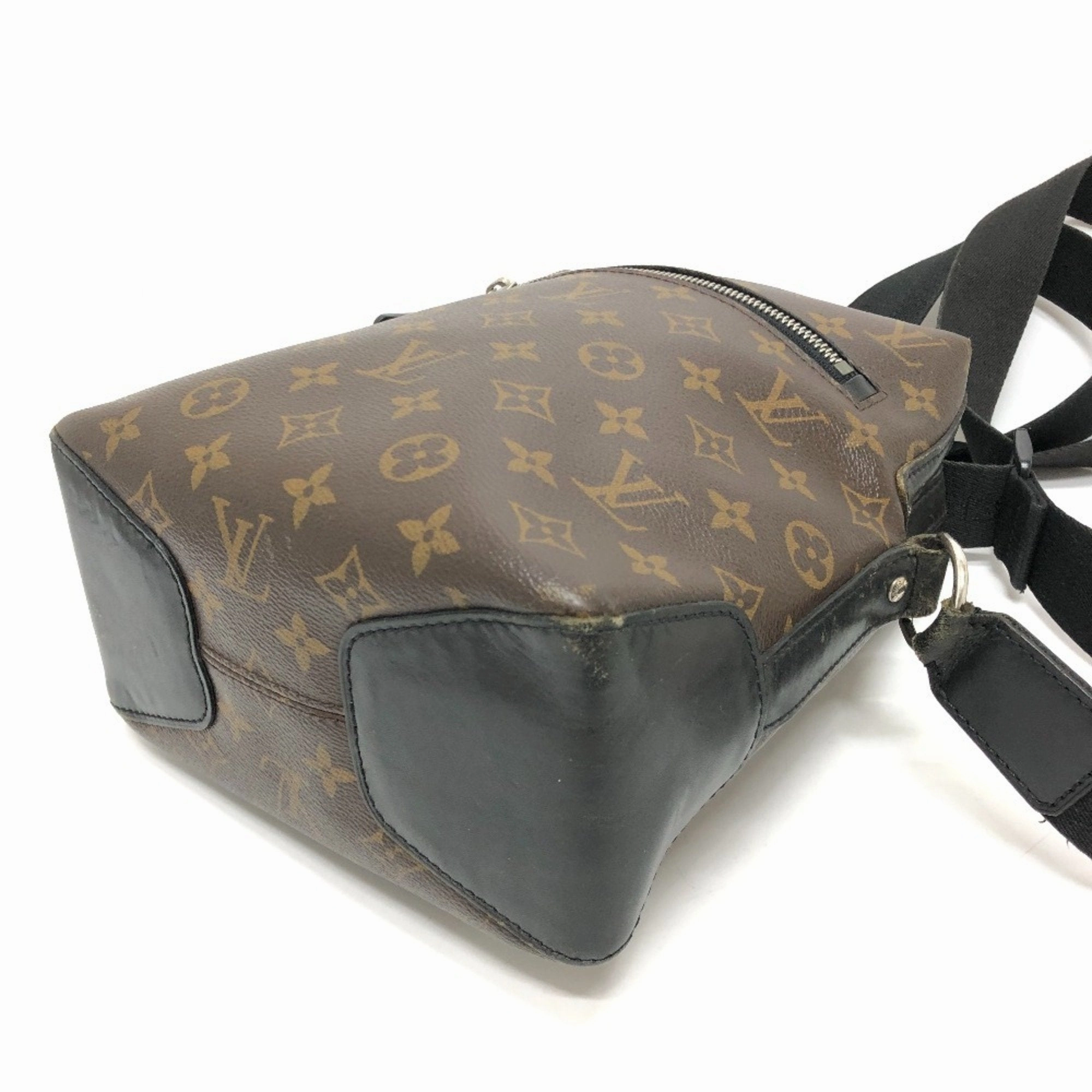 Louis Vuitton  Monogram Canvas Shoulder Bag (Pre-Owned)