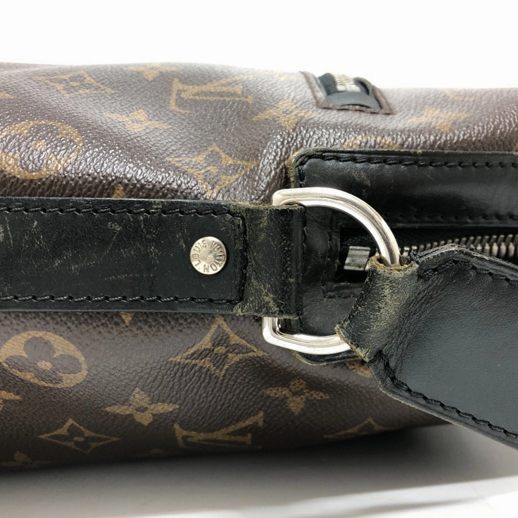 Louis Vuitton  Monogram Canvas Shoulder Bag (Pre-Owned)