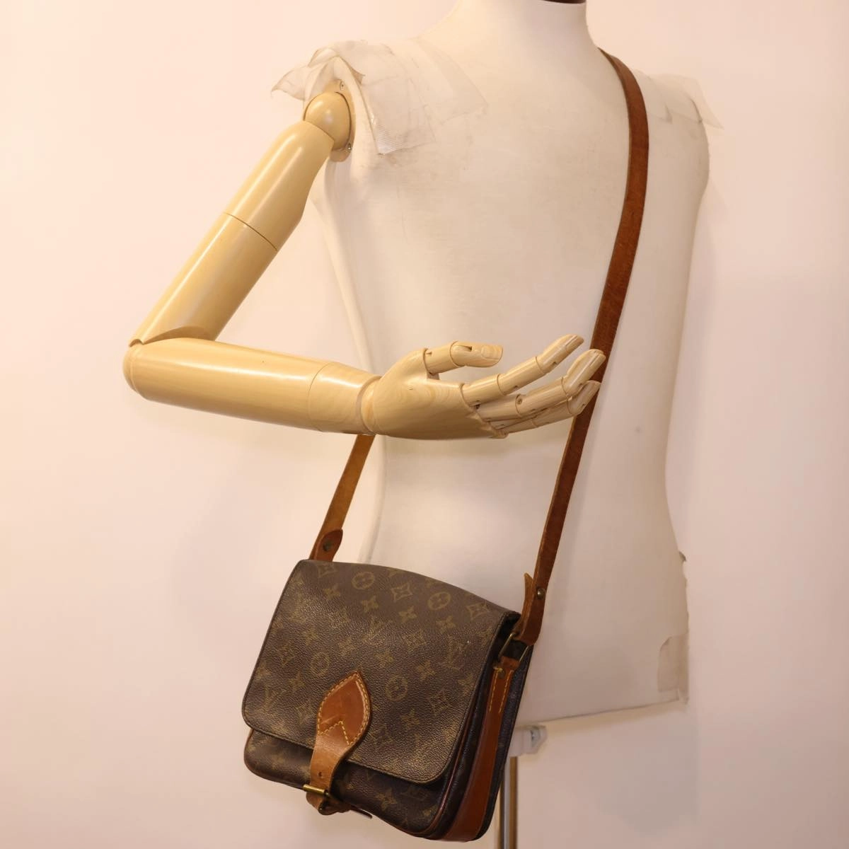 LOUIS VUITTON Monogram Cartouchiere MM Shoulder Bag M51253 LV rd4699
