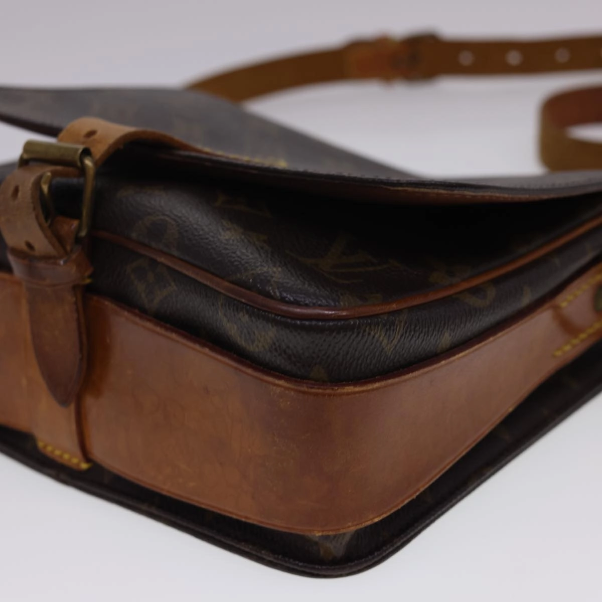 LOUIS VUITTON Monogram Cartouchiere MM Shoulder Bag M51253 LV rd4699