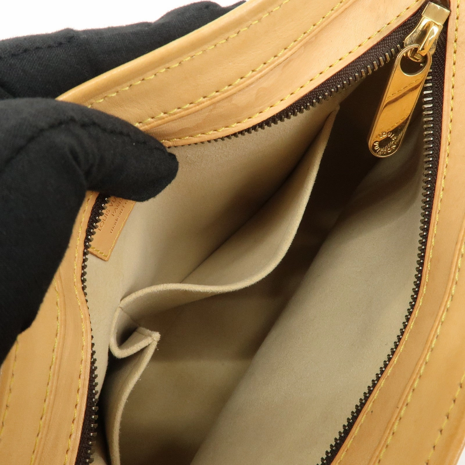 Louis Vuitton Monogram Hudson GM Shoulder Bag Hand Bag M40045