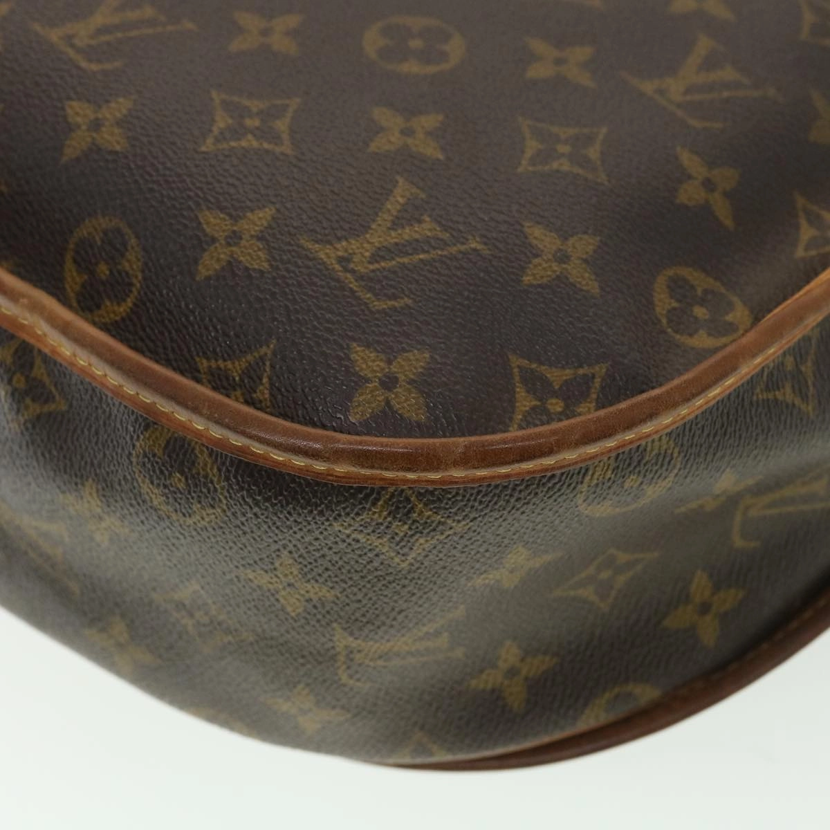 LOUIS VUITTON Monogram Menilmontant MM Shoulder Bag M40473 LV 38458