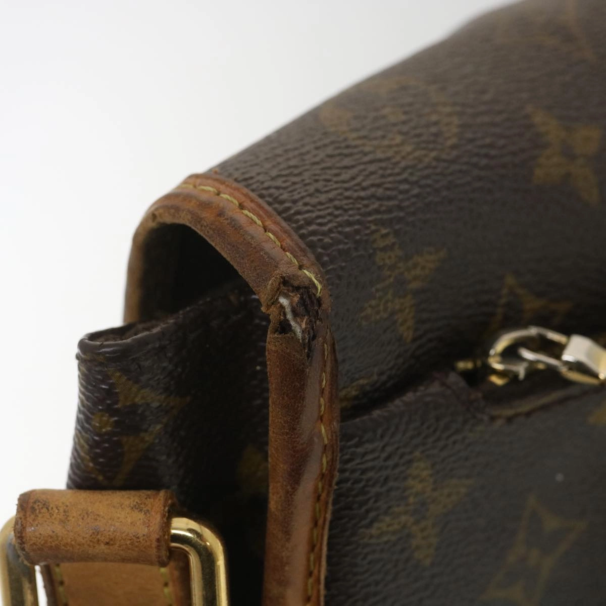 LOUIS VUITTON Monogram Menilmontant MM Shoulder Bag M40473 LV 38458