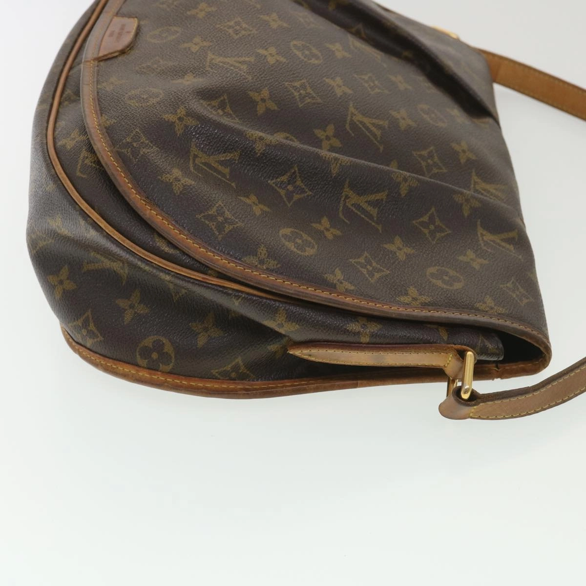 LOUIS VUITTON Monogram Menilmontant MM Shoulder Bag M40473 LV 38458