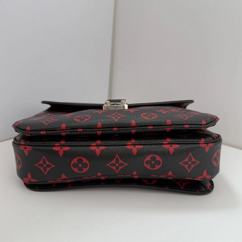LOUIS VUITTON Monogram Messenger Bag Red/Black Crossbody