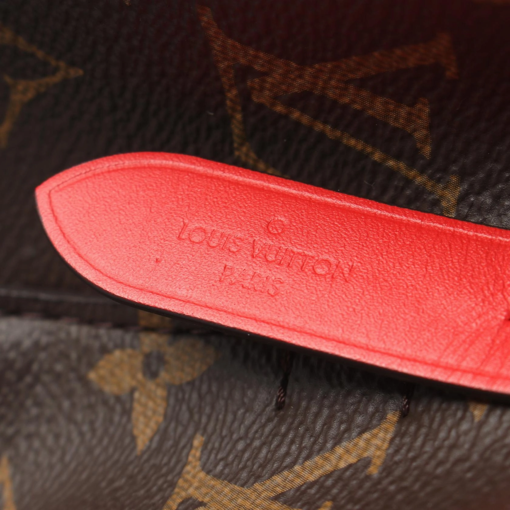 Louis Vuitton Monogram NeoNoe Shoulder Bag