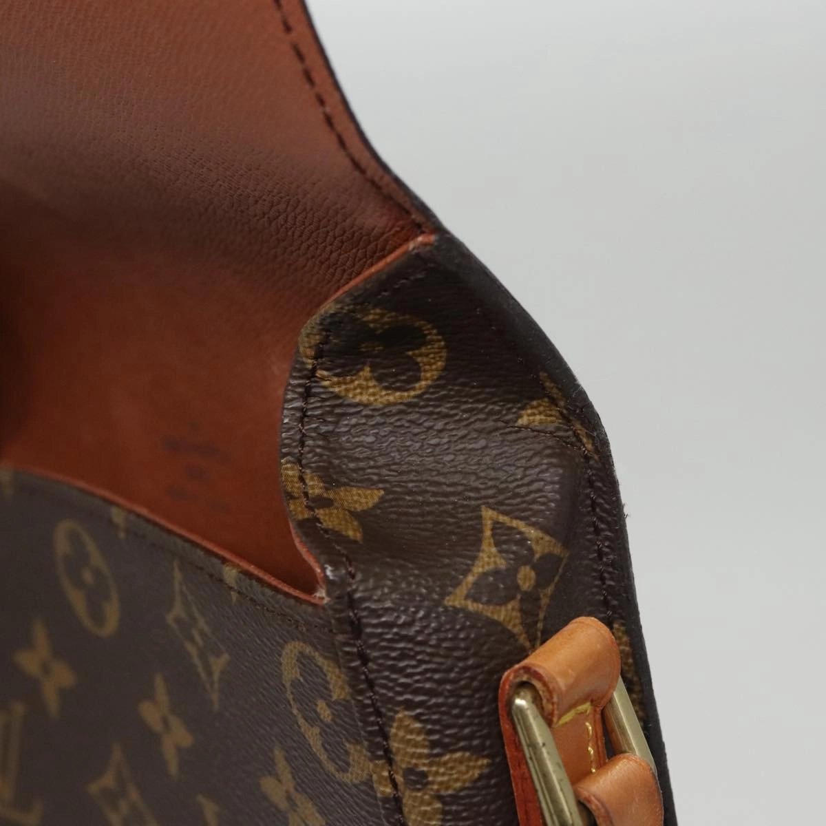 LOUIS VUITTON Monogram Saint Cloud MM Shoulder Bag M51243 LV ep6906
